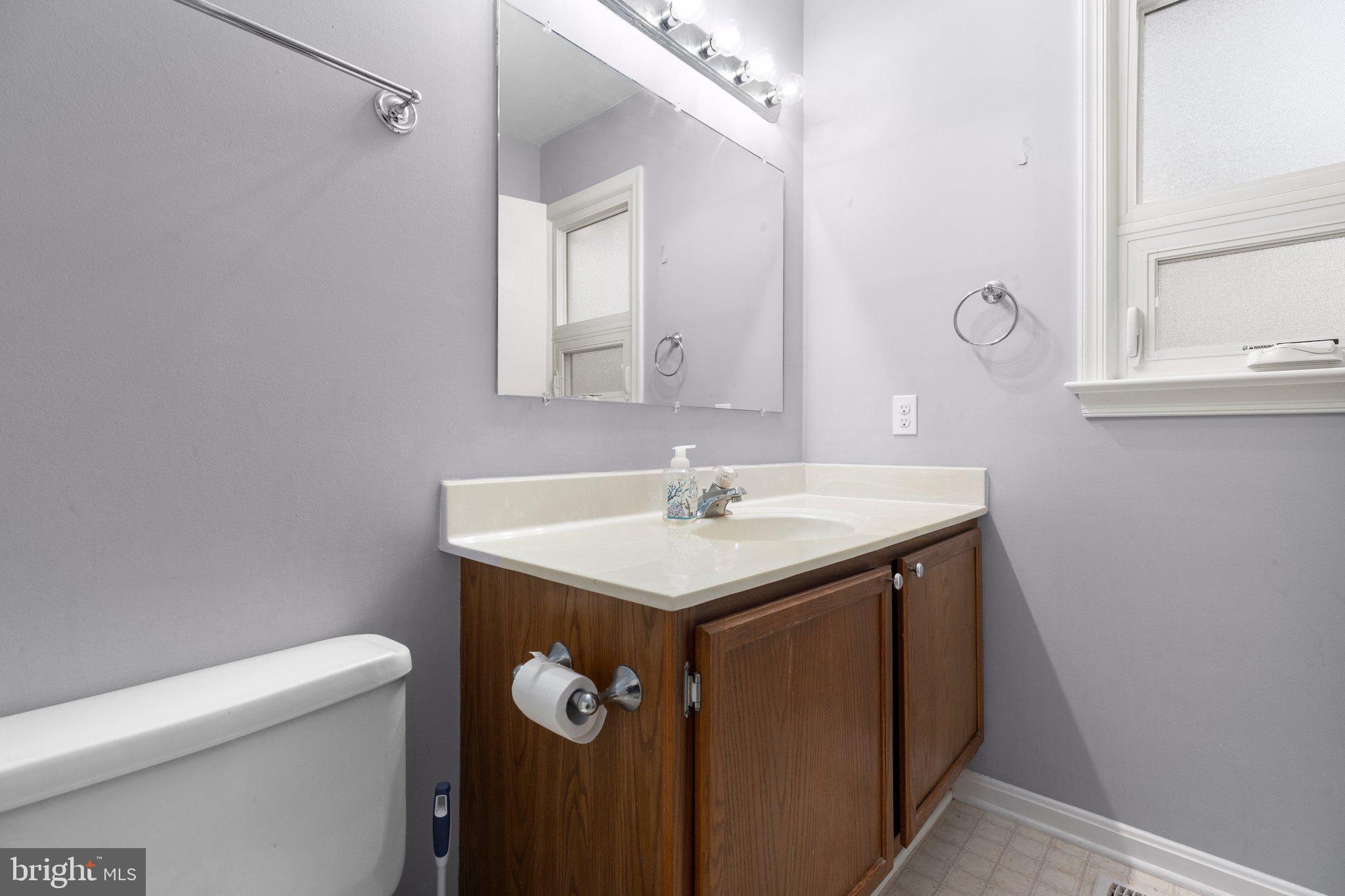 11000 STOCKADE DRIVE