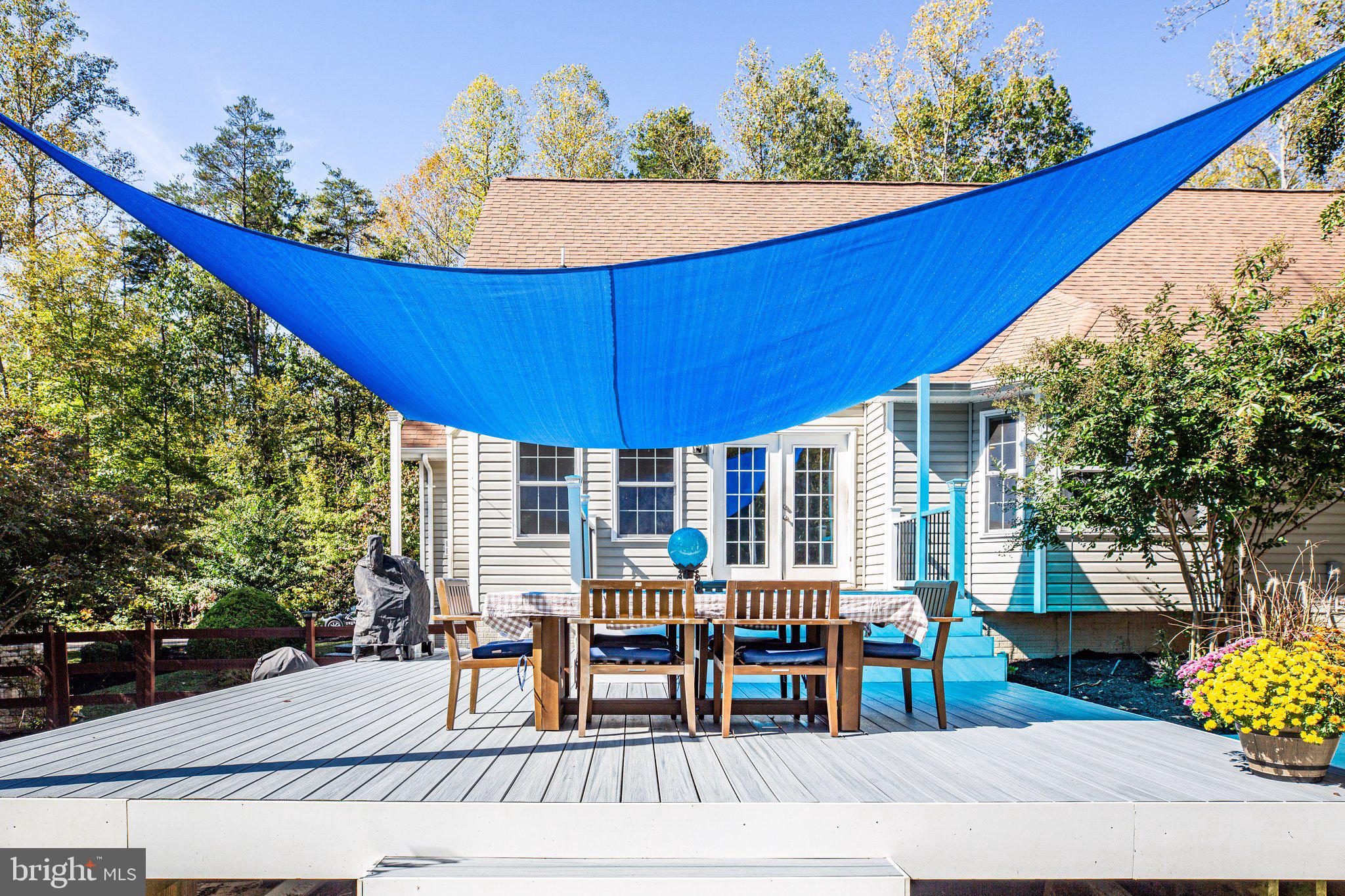 10705 WHISPERING WAY