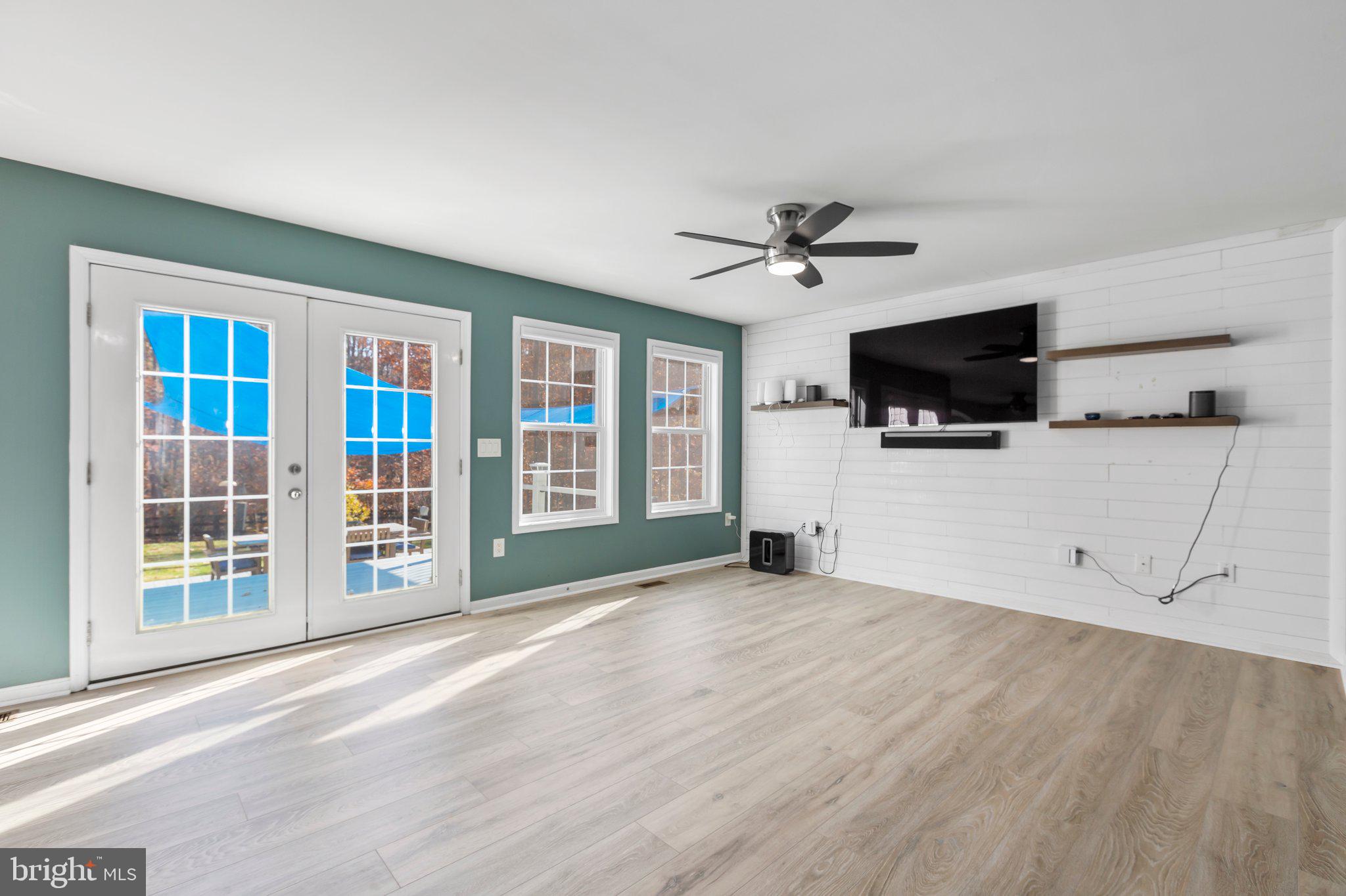 10705 WHISPERING WAY