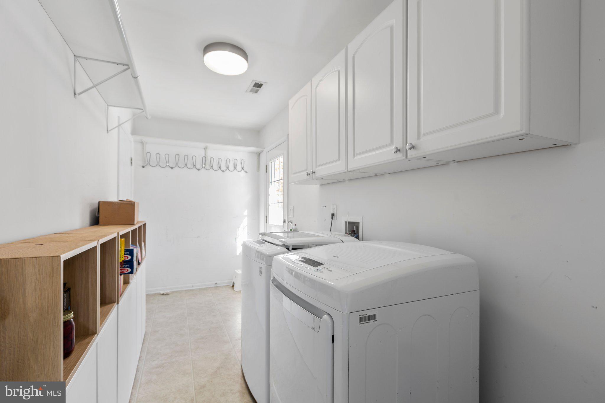 10705 WHISPERING WAY