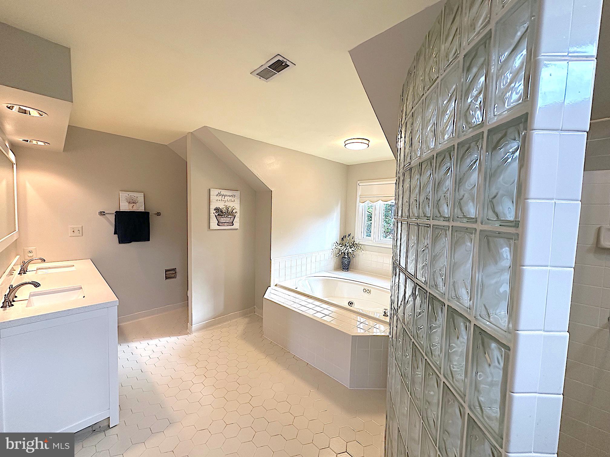 6514 PROSPECT STREET