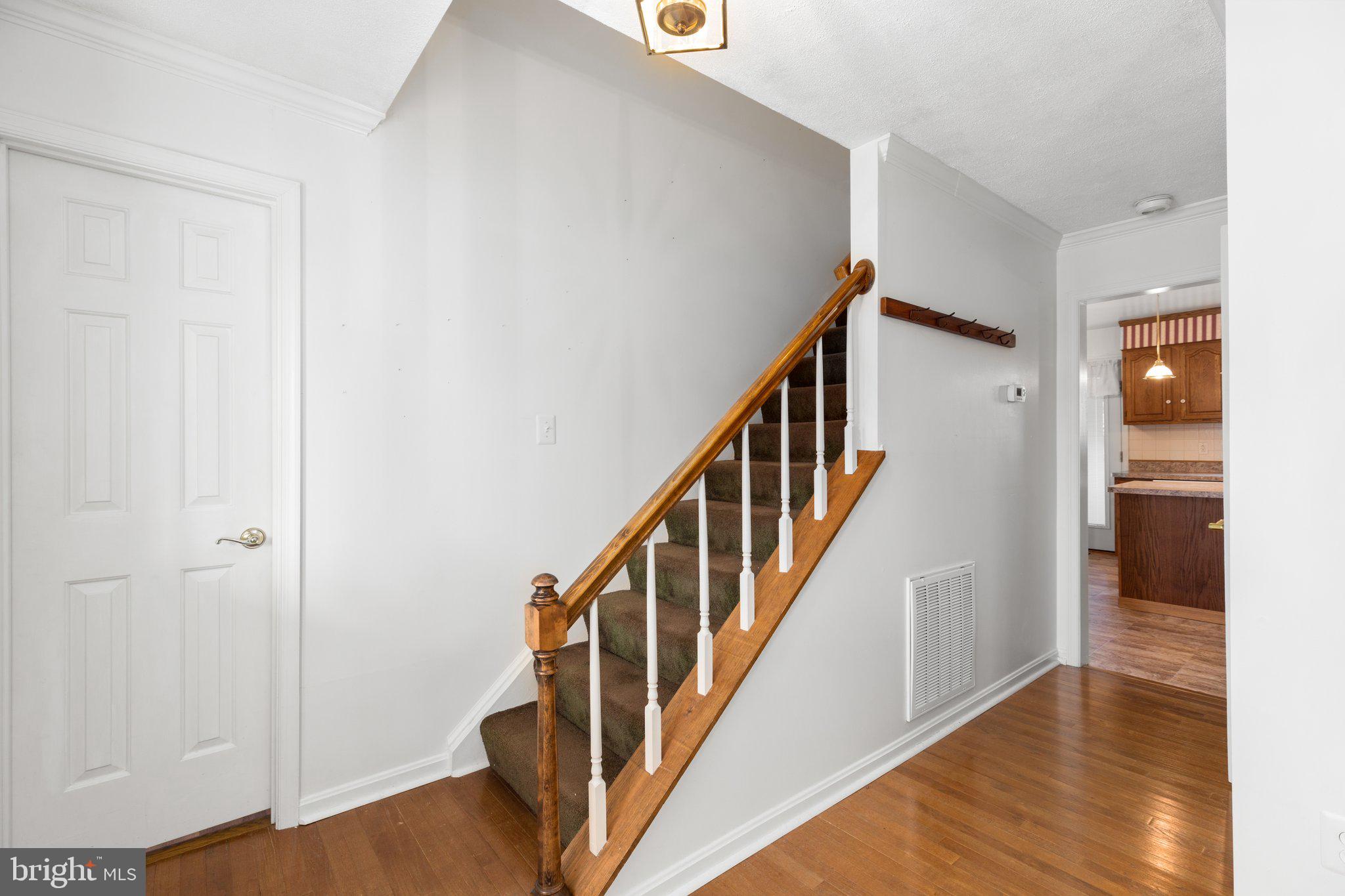 7220 LORD BARTON DRIVE