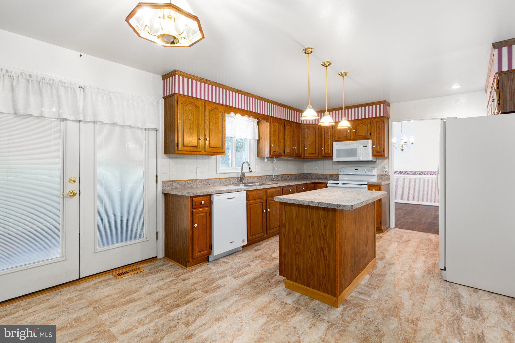 7220 LORD BARTON DRIVE