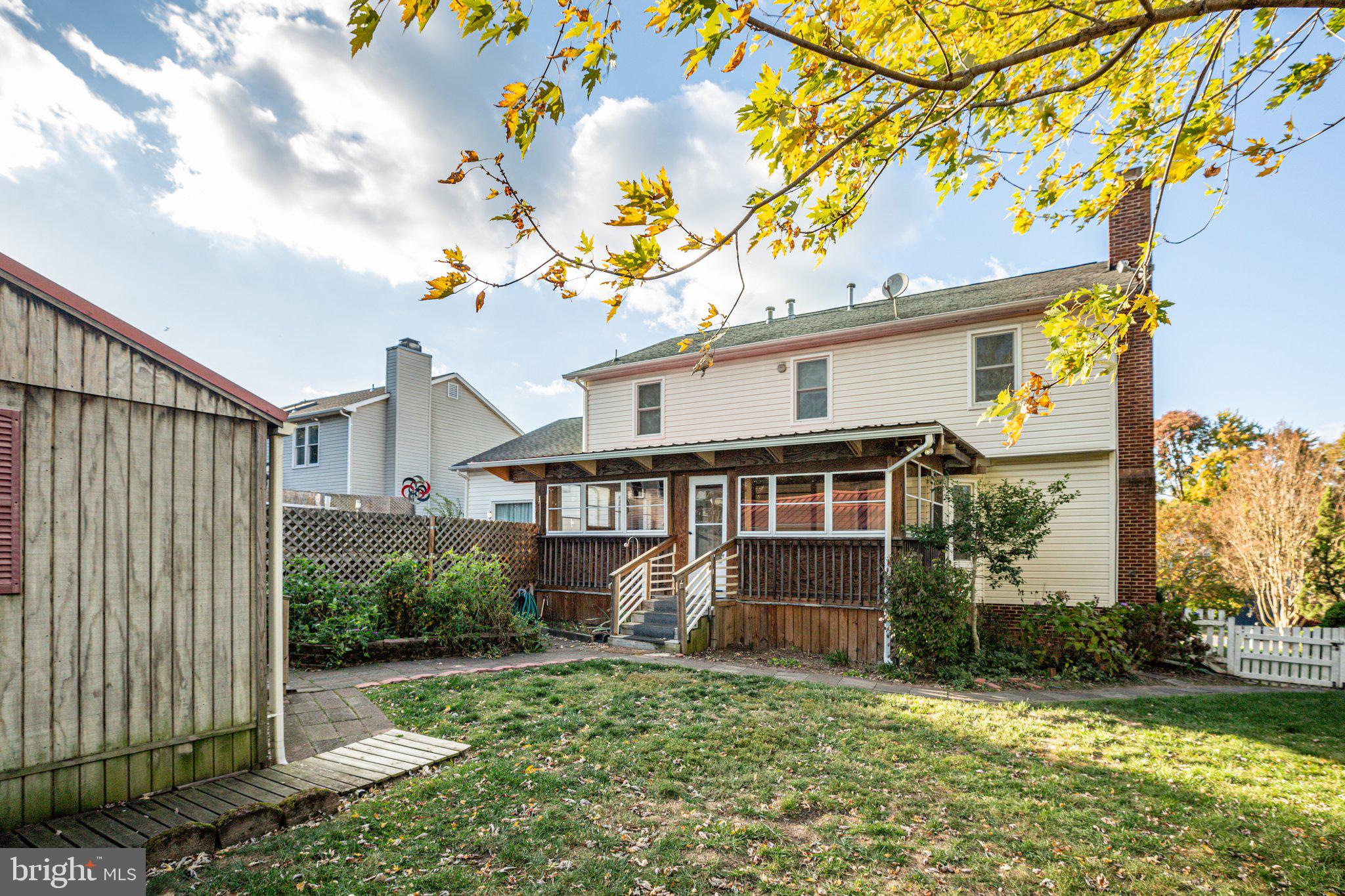 7220 LORD BARTON DRIVE