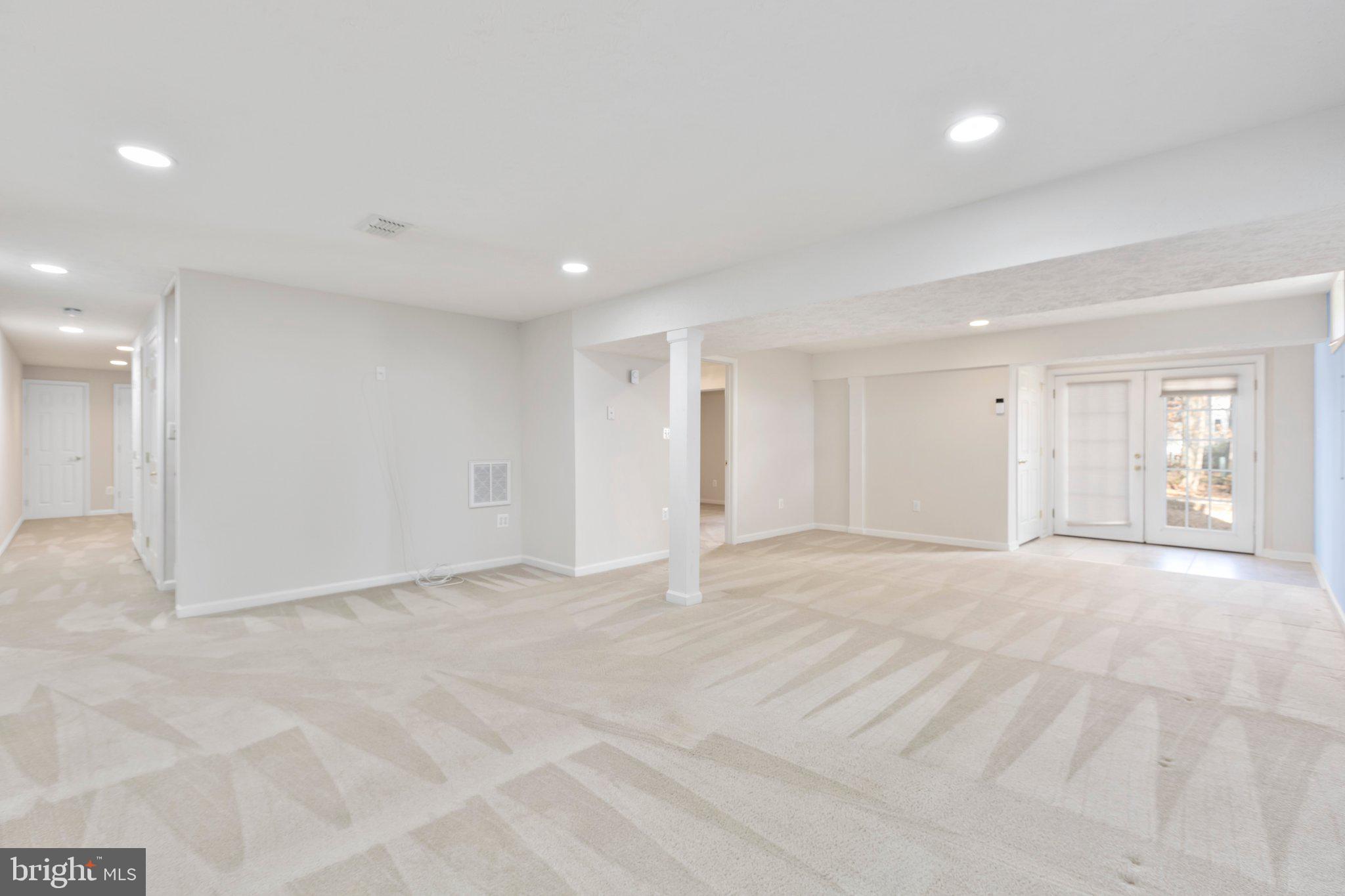 10301 Colechester St