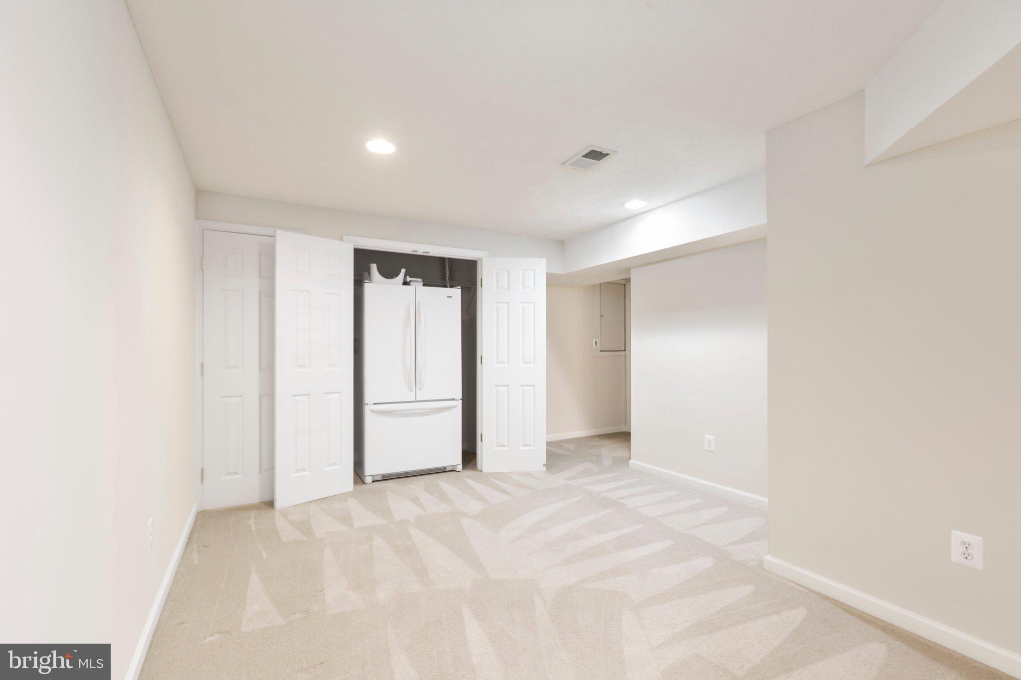 10301 Colechester St