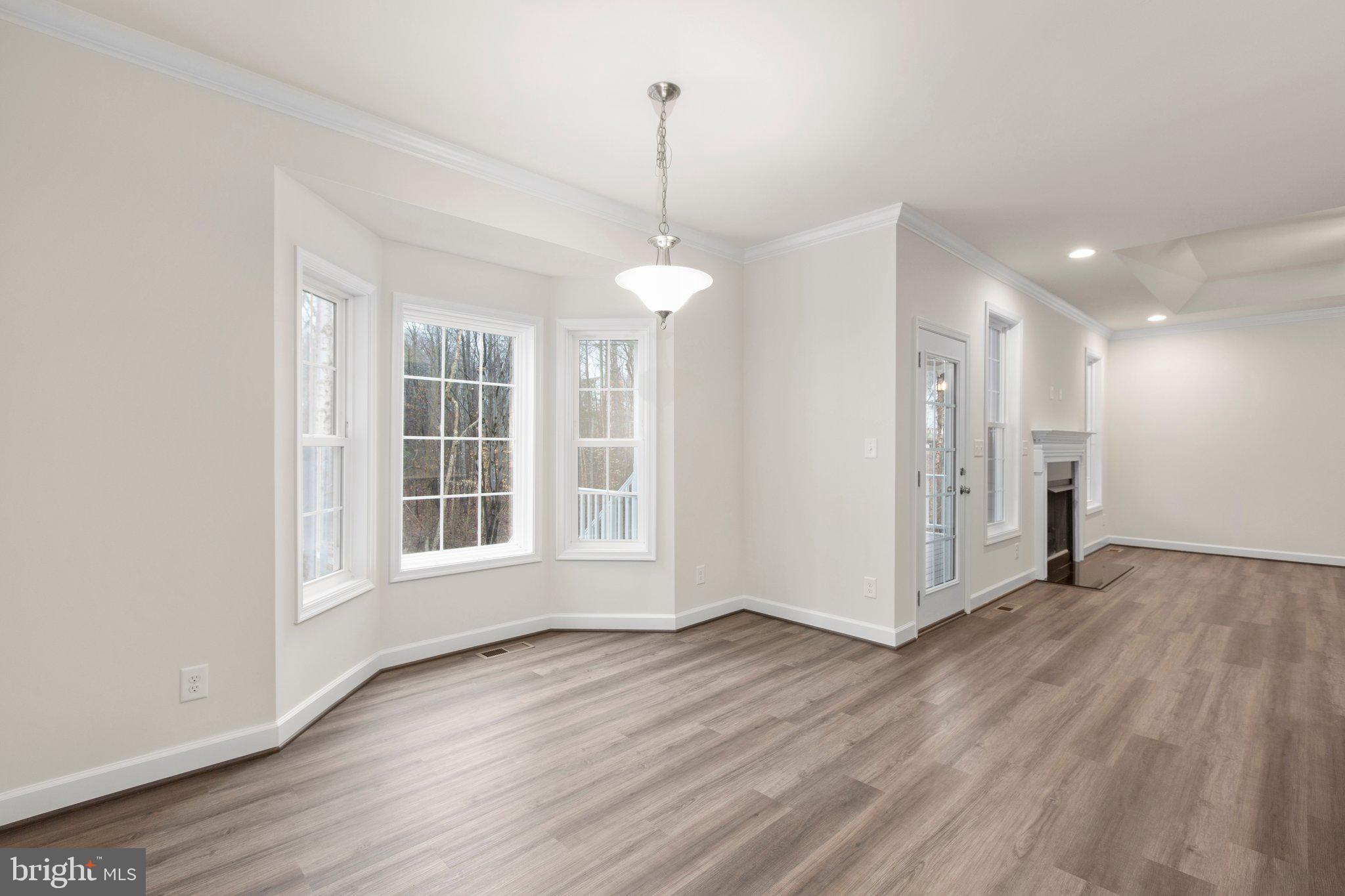 10214 EDINBURGH DRIVE