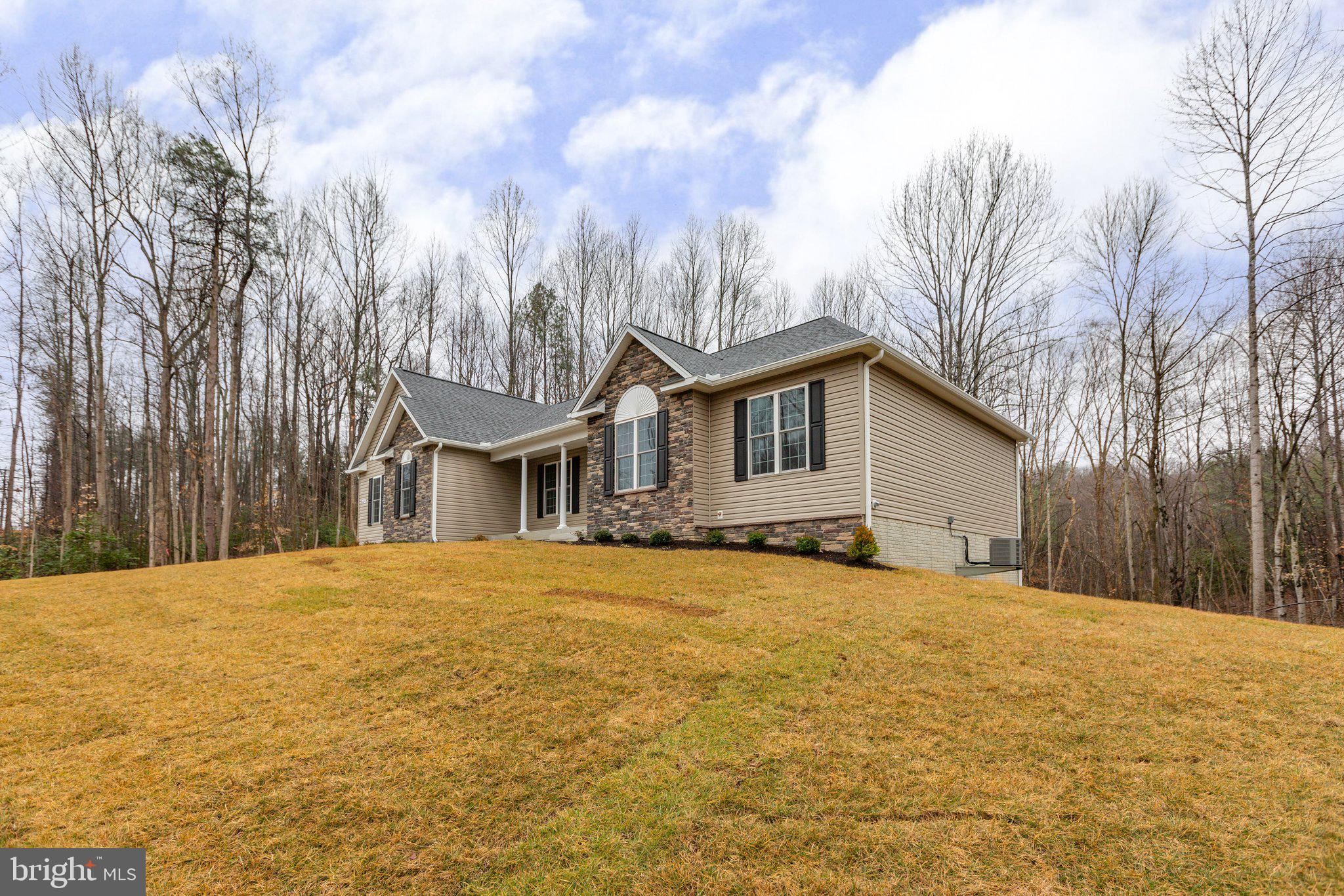 10214 EDINBURGH DRIVE