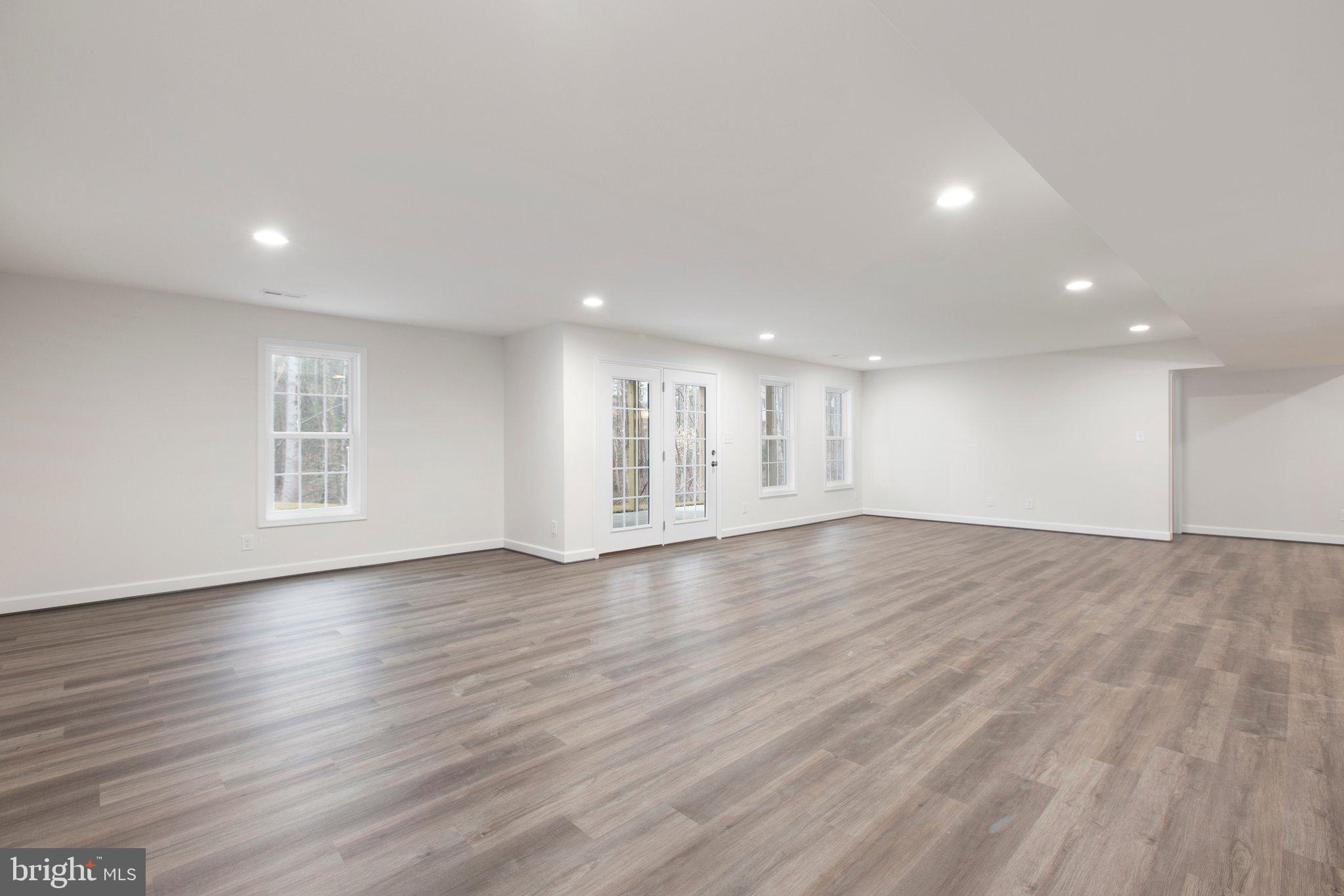 10214 EDINBURGH DRIVE