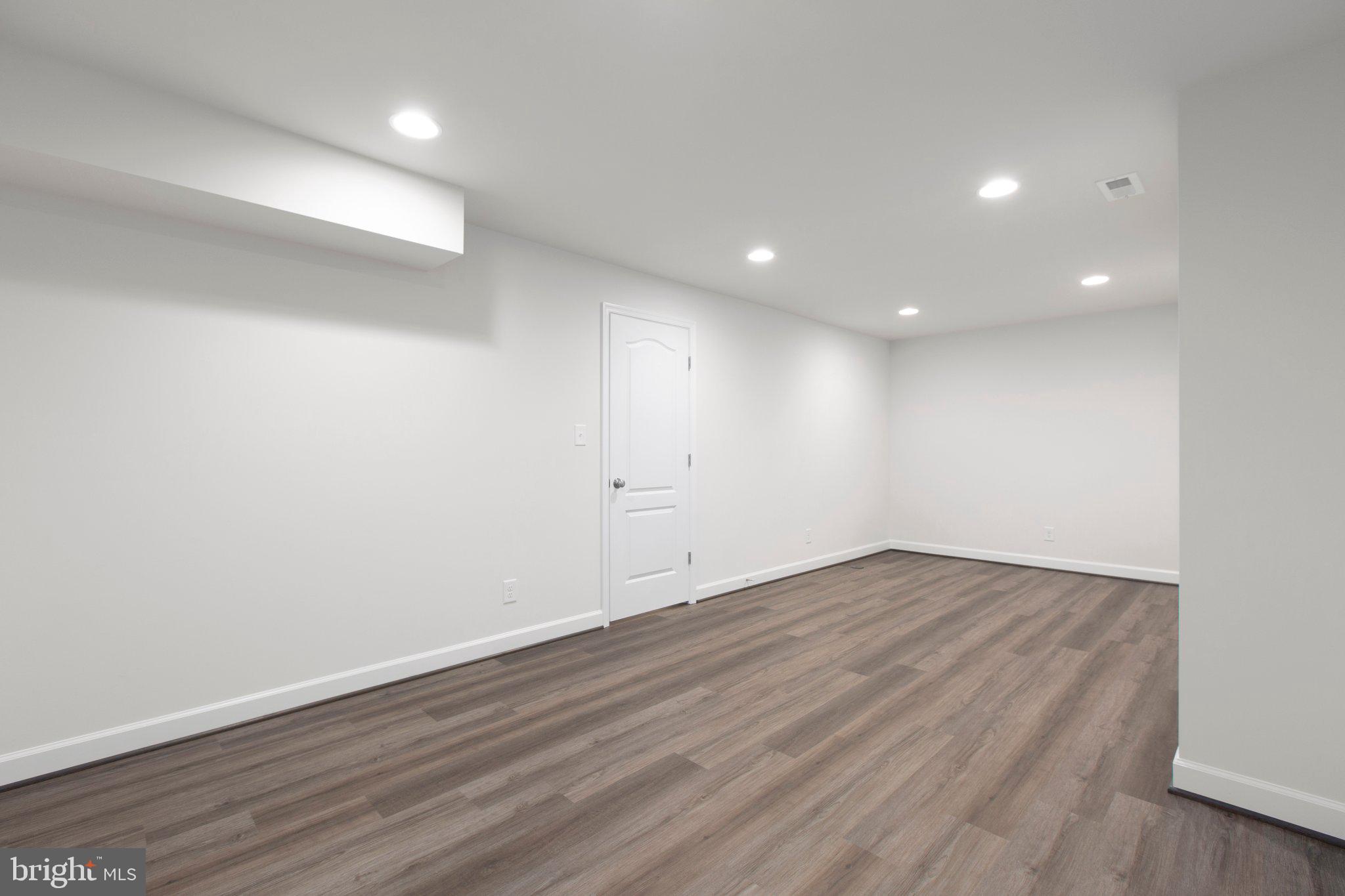 10214 EDINBURGH DRIVE