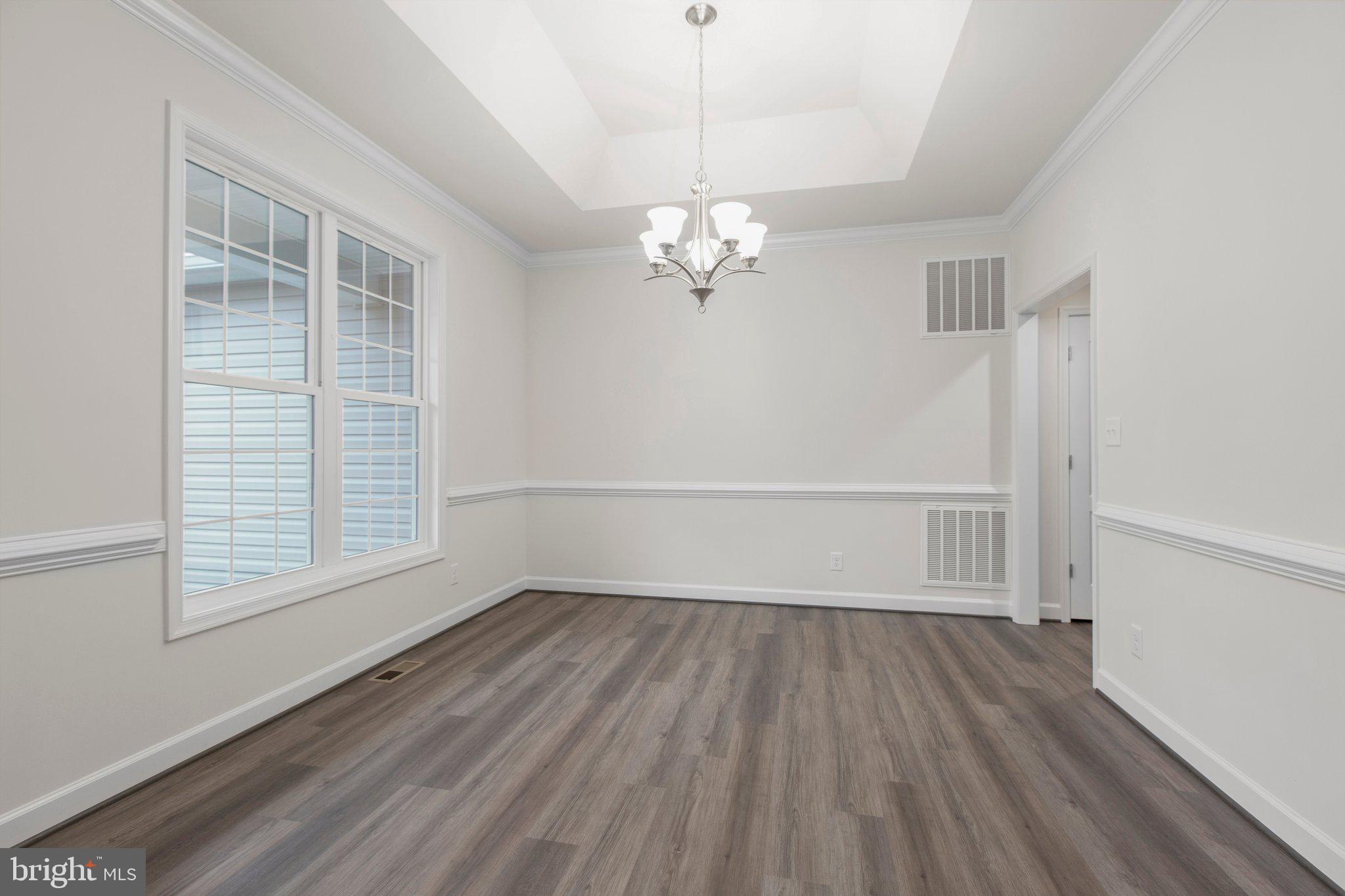 10214 EDINBURGH DRIVE