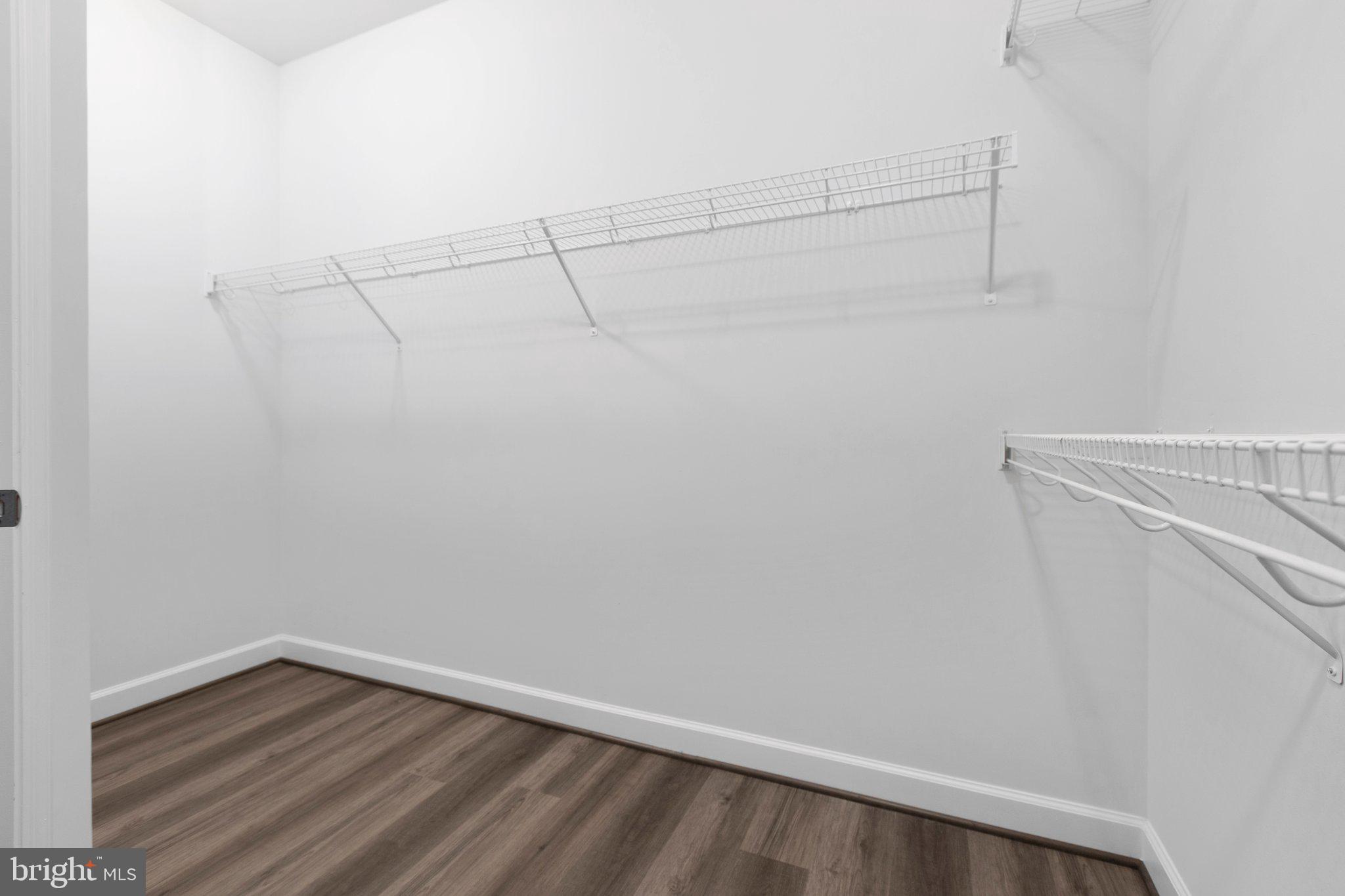 10214 EDINBURGH DRIVE