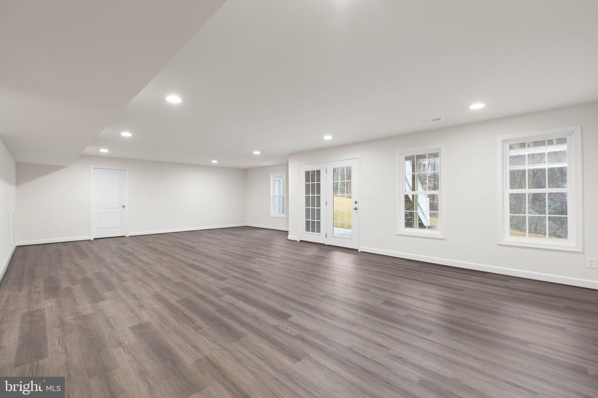 10214 EDINBURGH DRIVE