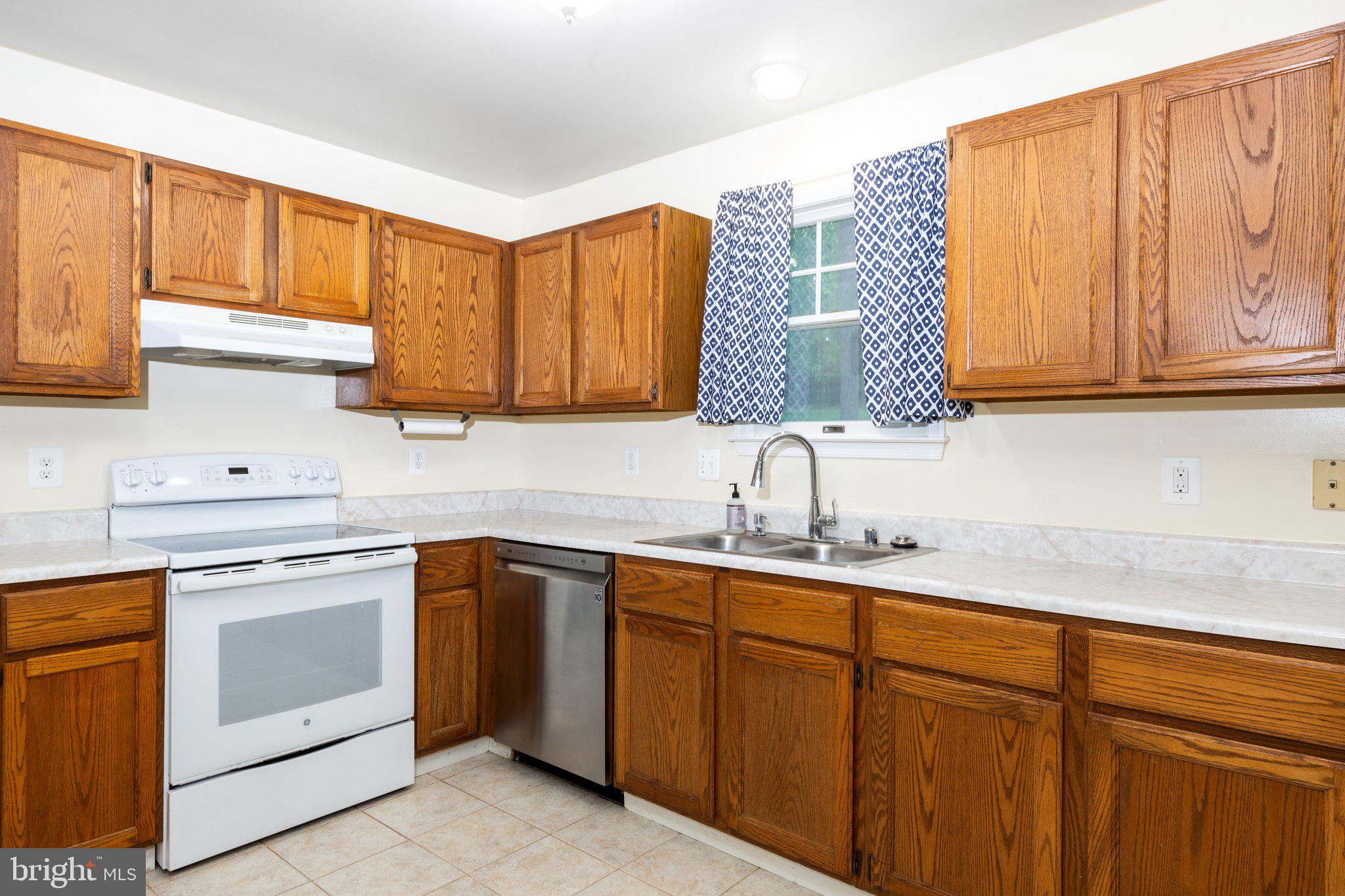 12103 WILDERNESS PARK DRIVE