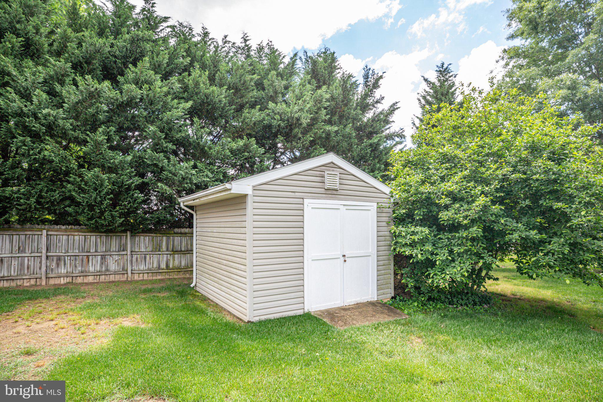 10408 WILLOW CREEK COURT