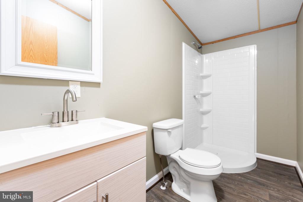 3219 DANBURY CIRCLE