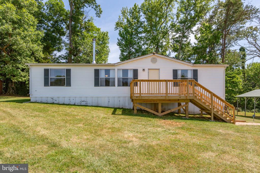 3219 DANBURY CIRCLE