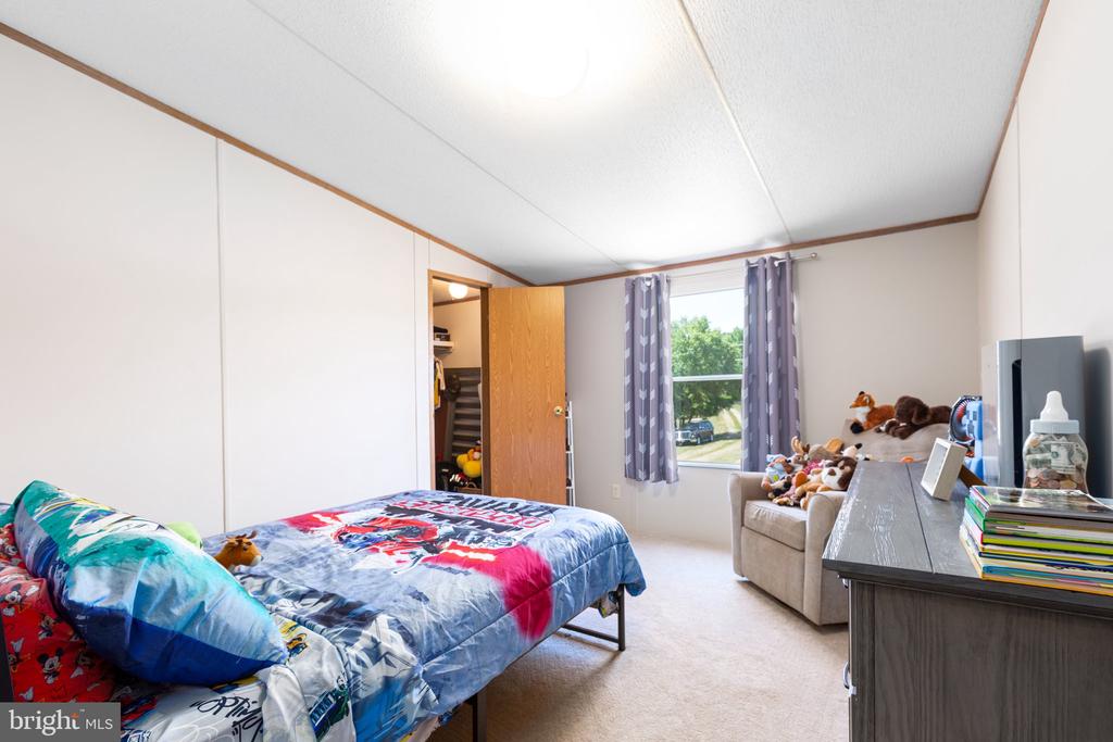 3219 DANBURY CIRCLE