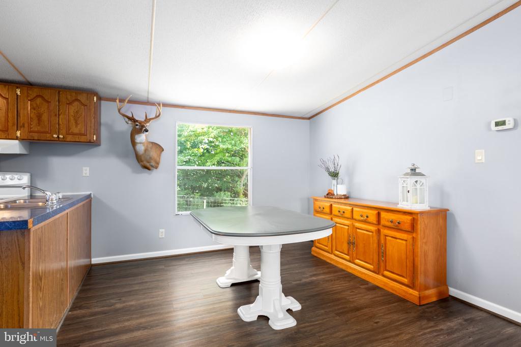 3219 DANBURY CIRCLE
