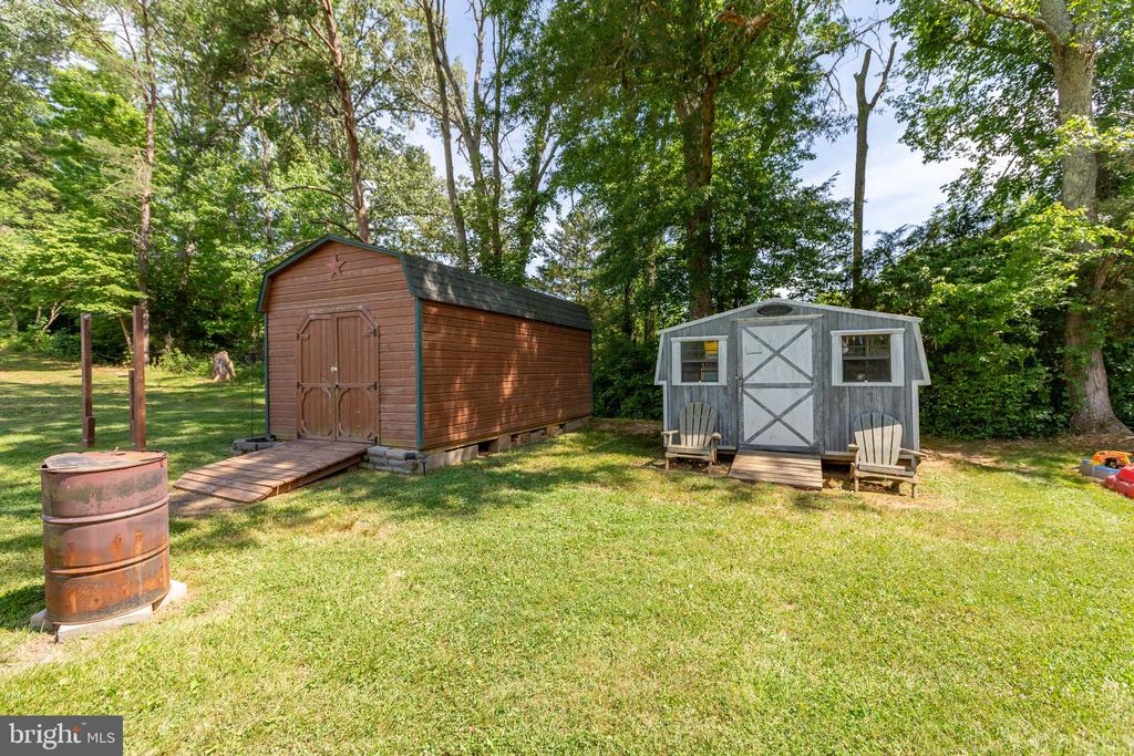 3219 DANBURY CIRCLE
