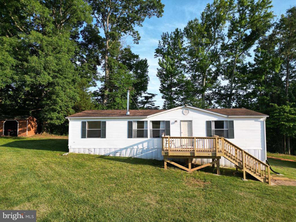 3219 DANBURY CIRCLE
