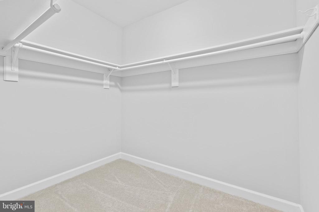 109 BROADFIELD LANE
