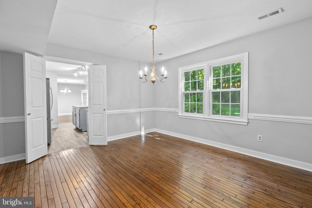 109 BROADFIELD LANE