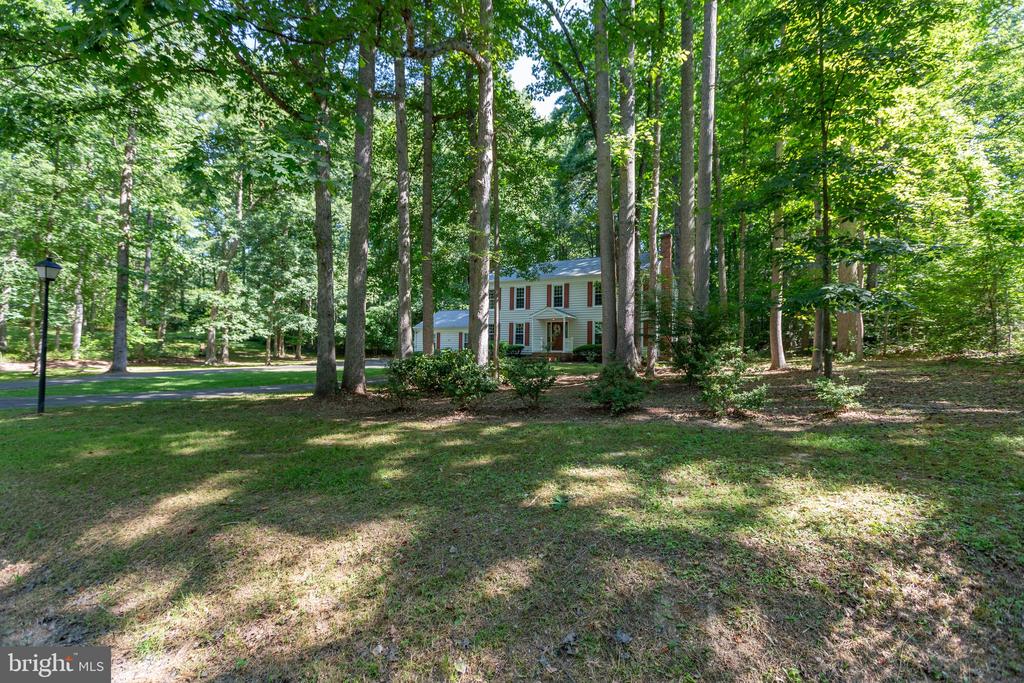 109 BROADFIELD LANE
