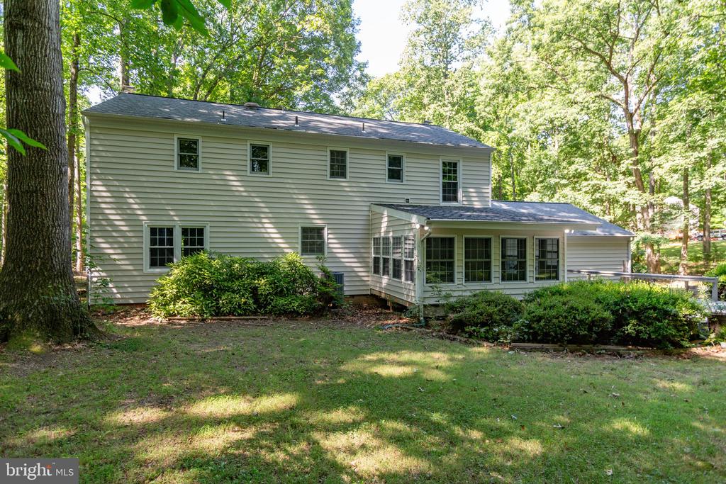 109 BROADFIELD LANE