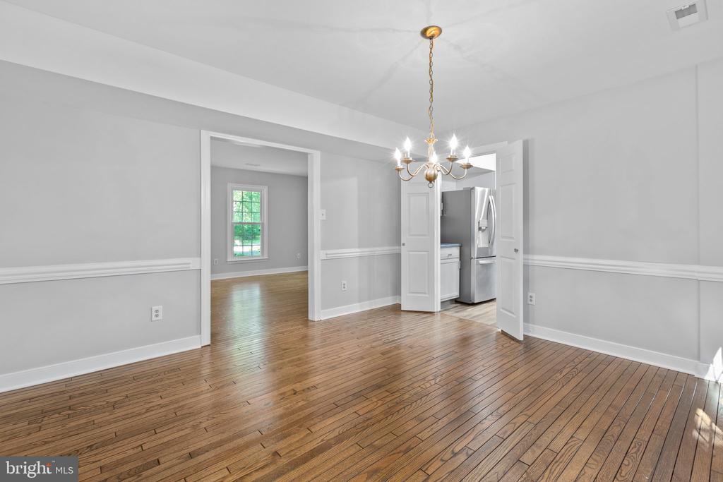 109 BROADFIELD LANE