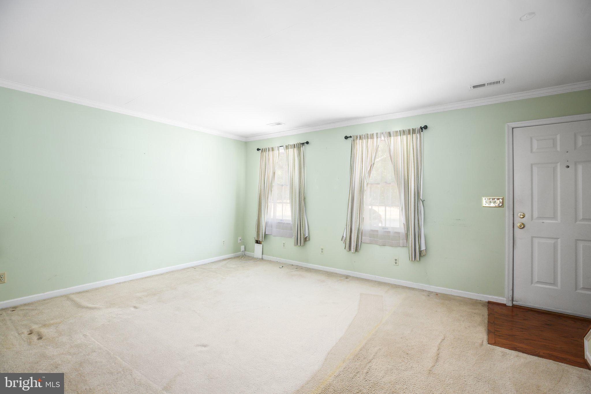 9901 Dominion Forest Cir