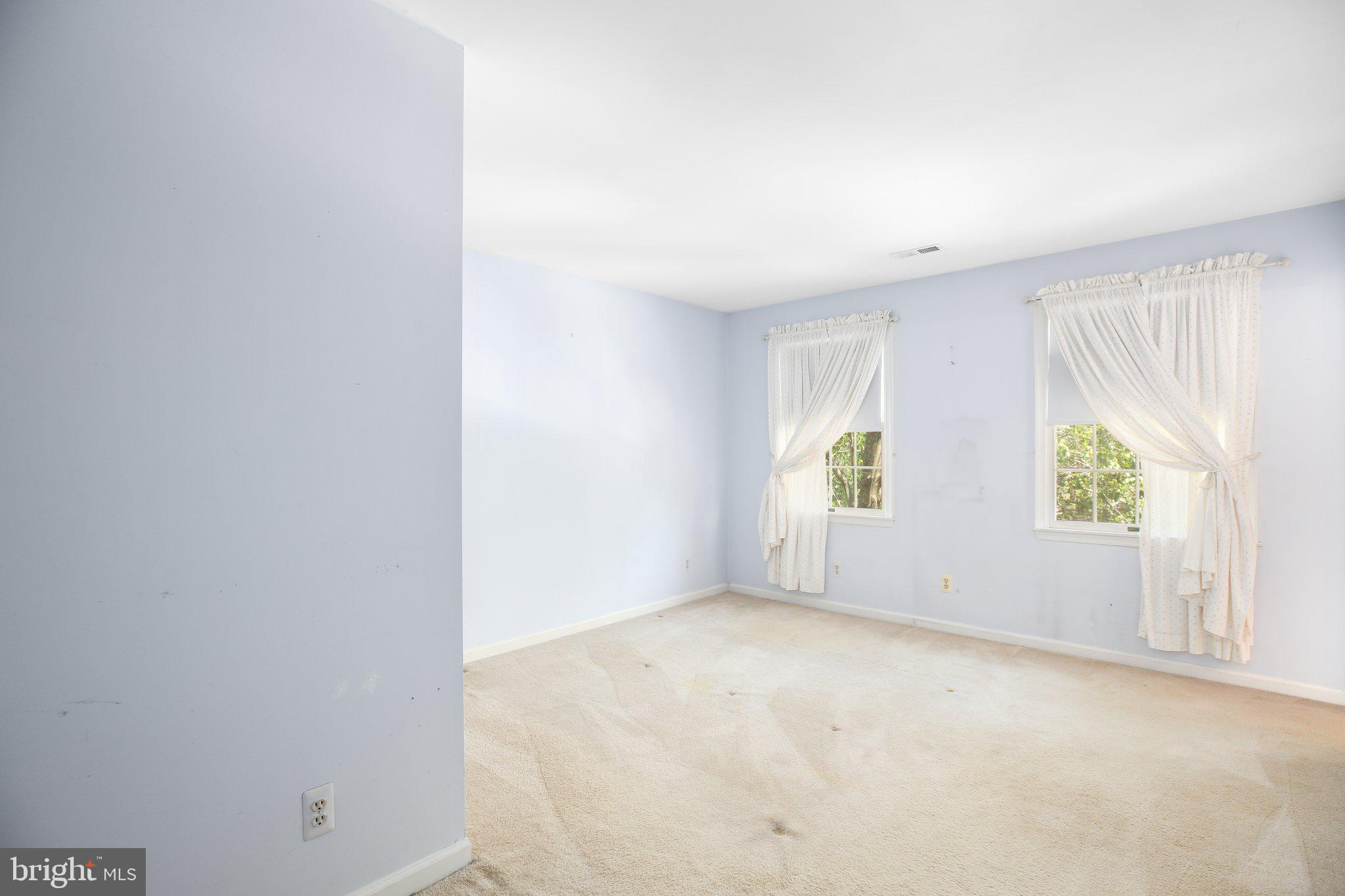 9901 Dominion Forest Cir