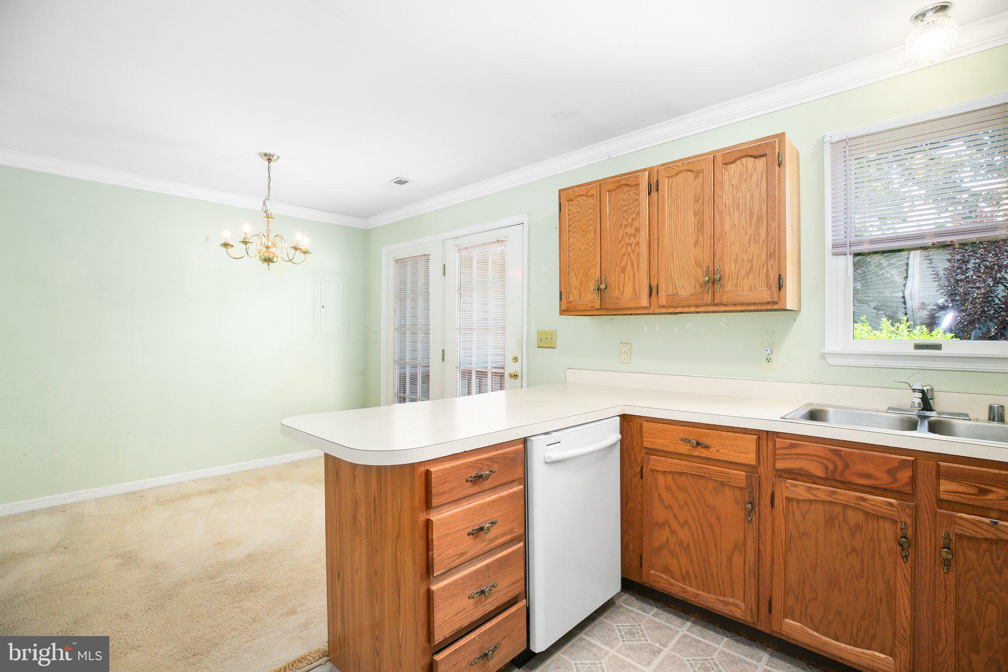 9901 Dominion Forest Cir