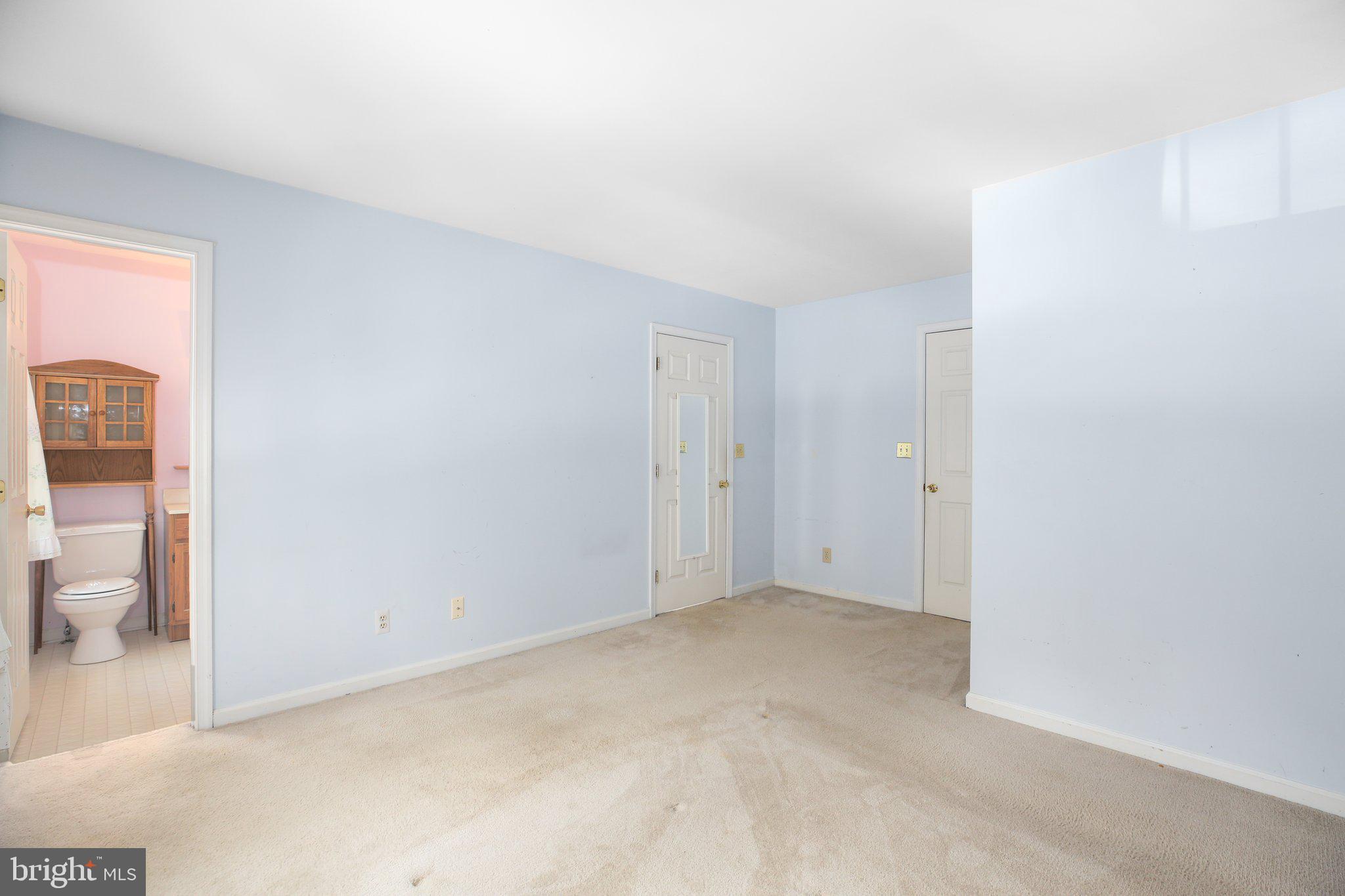 9901 Dominion Forest Cir