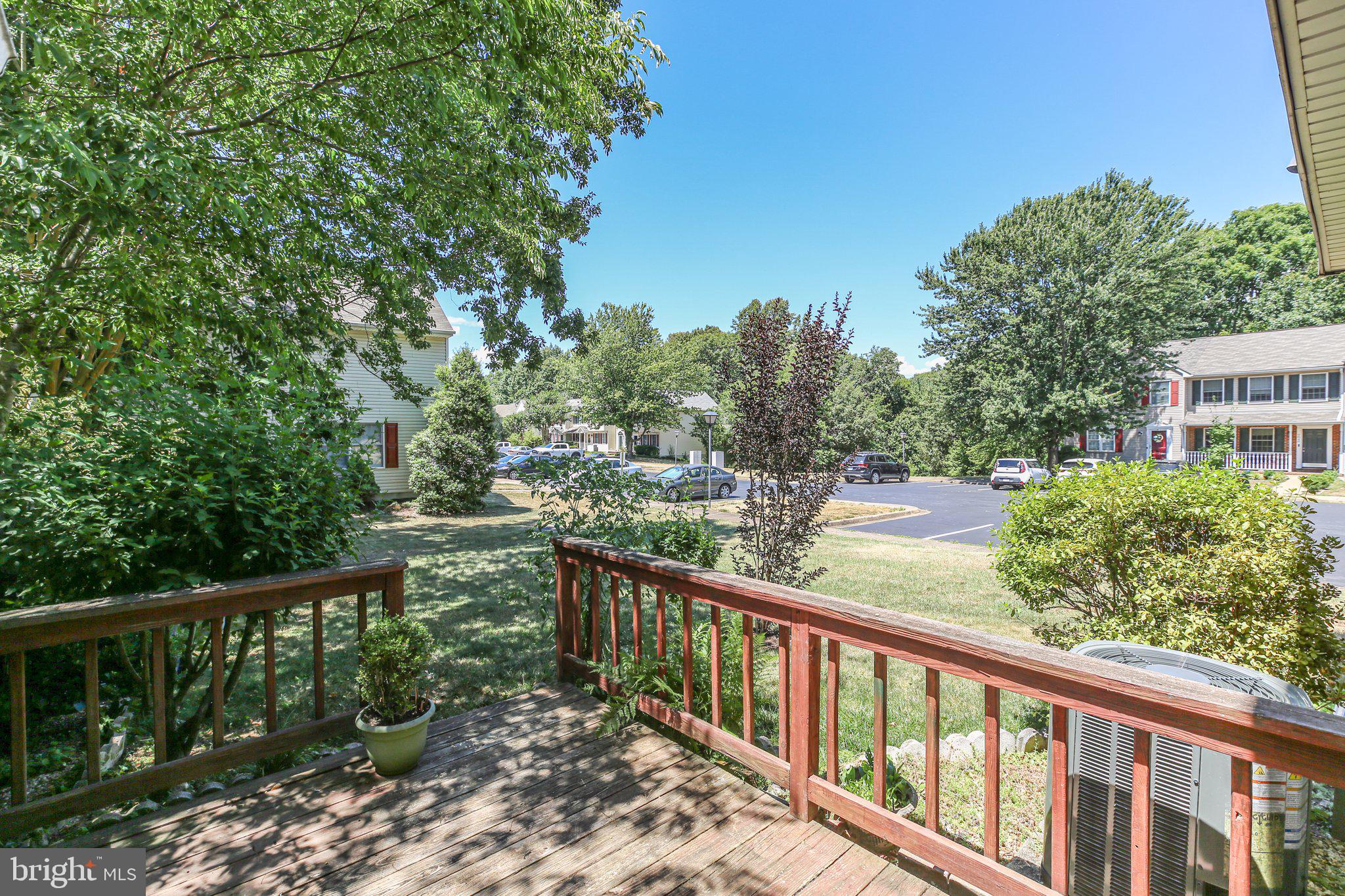 9901 Dominion Forest Cir