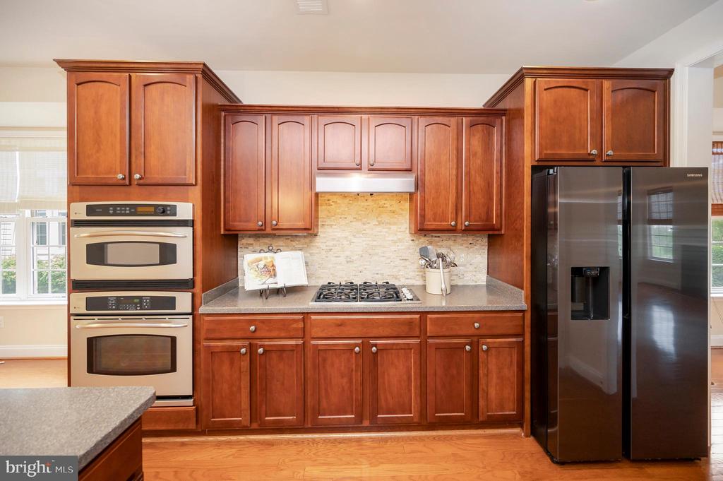 5702 W KESSLERS CROSSING