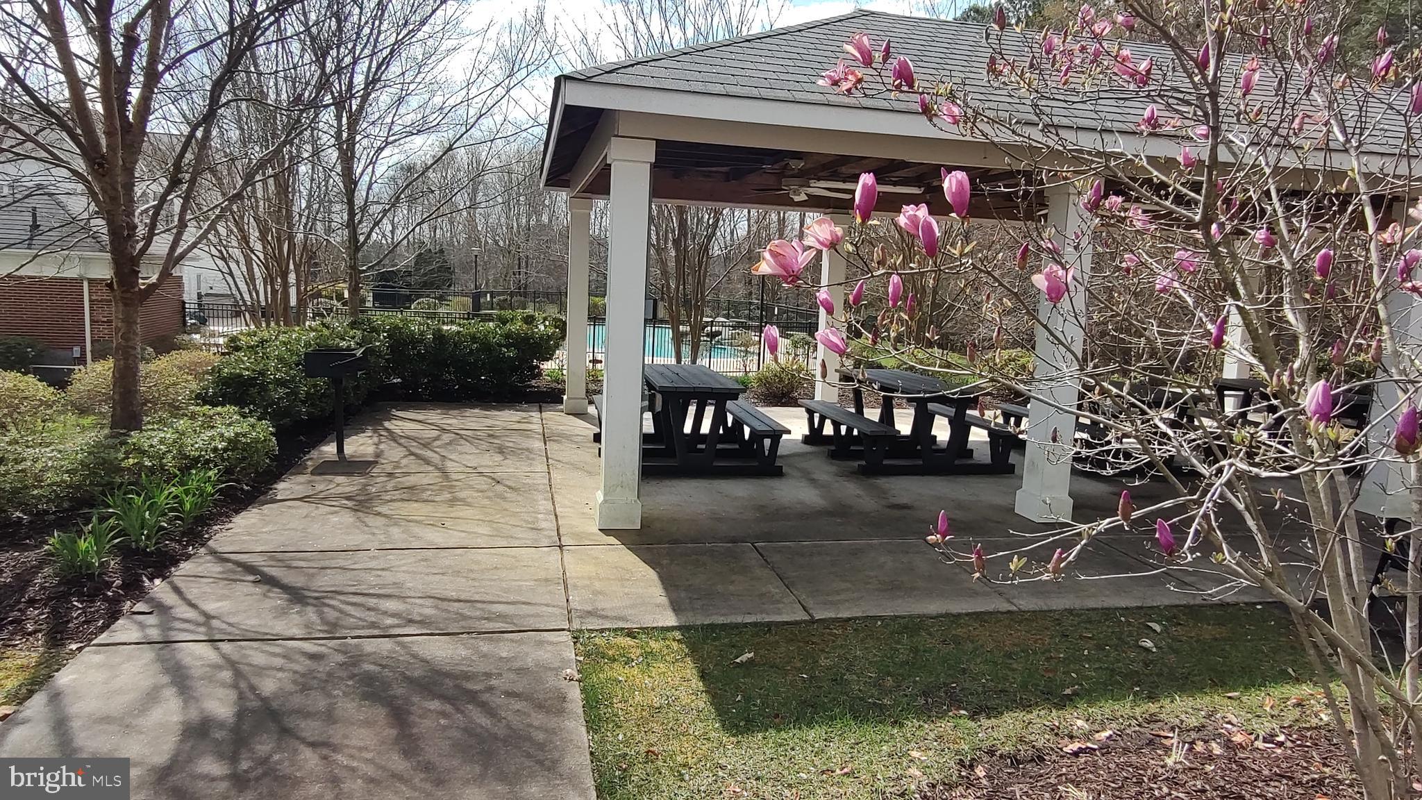 5702 W KESSLERS CROSSING