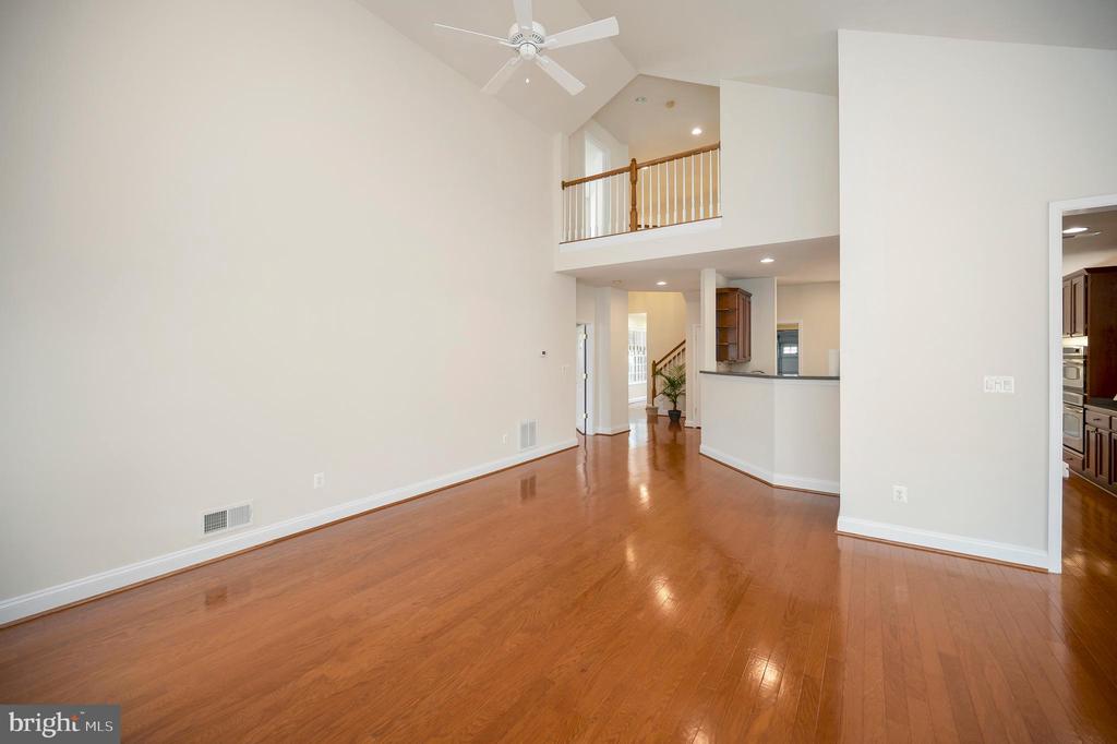 5702 W KESSLERS CROSSING