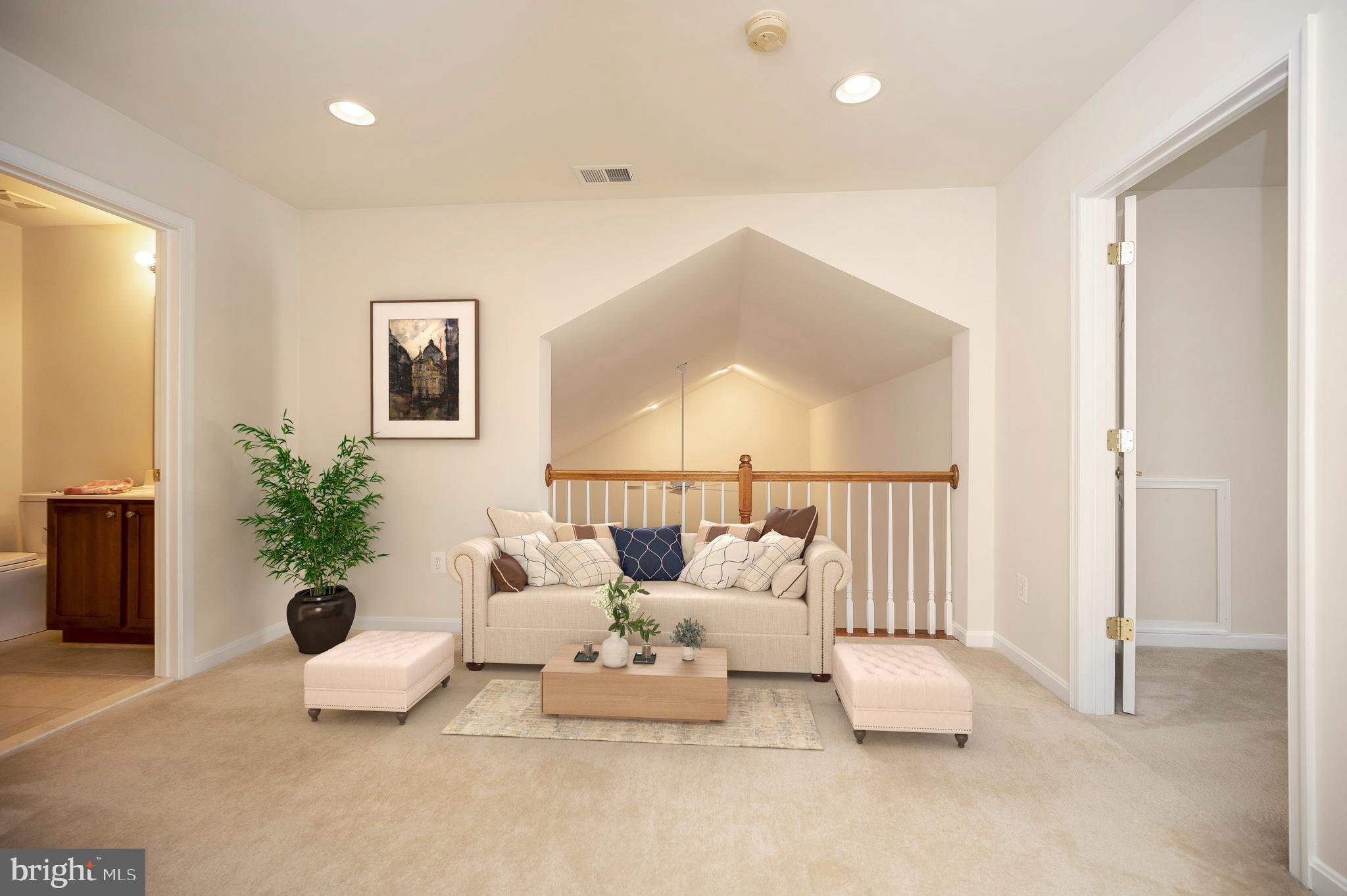 5702 W KESSLERS CROSSING