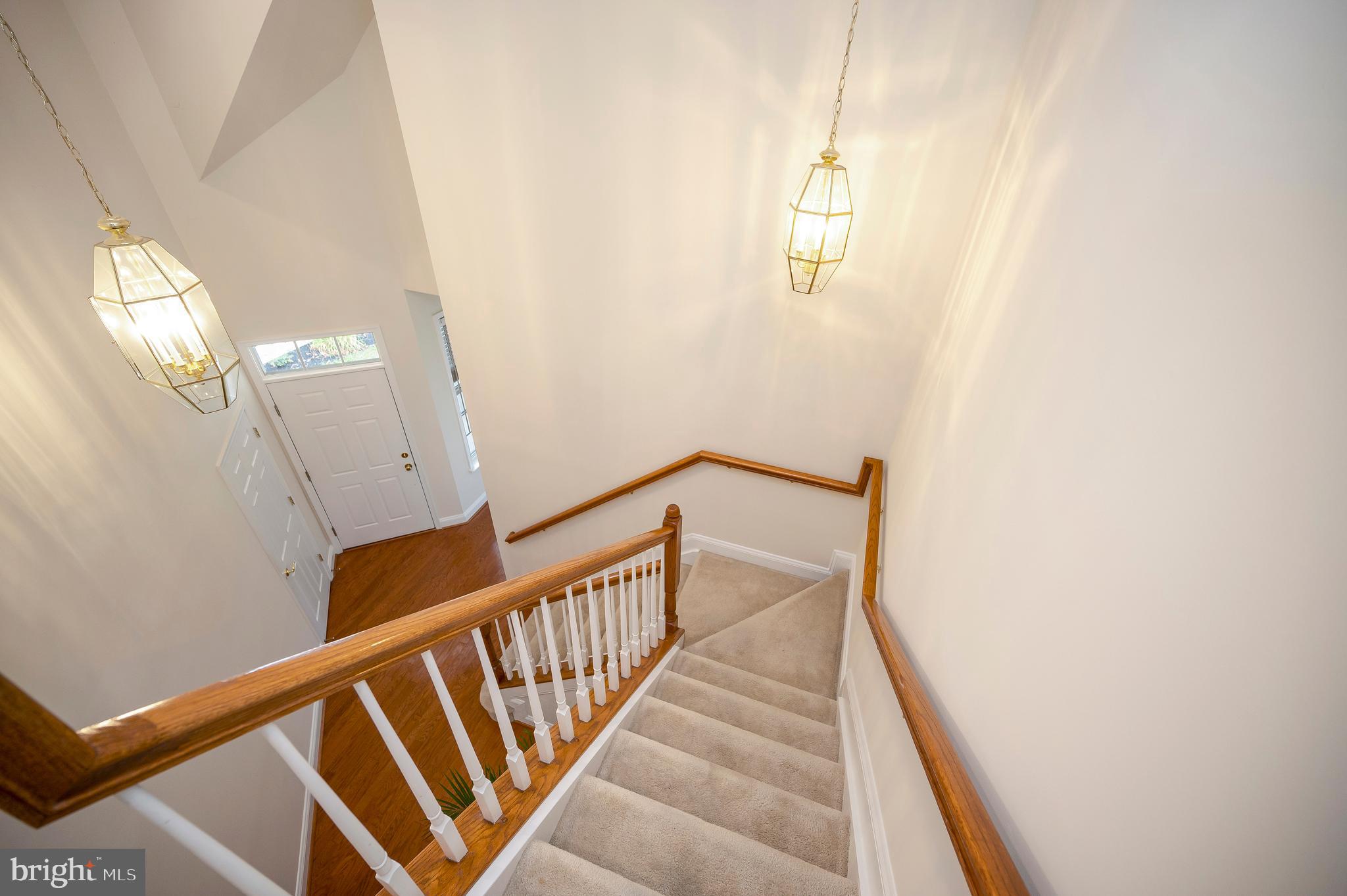 5702 W KESSLERS CROSSING