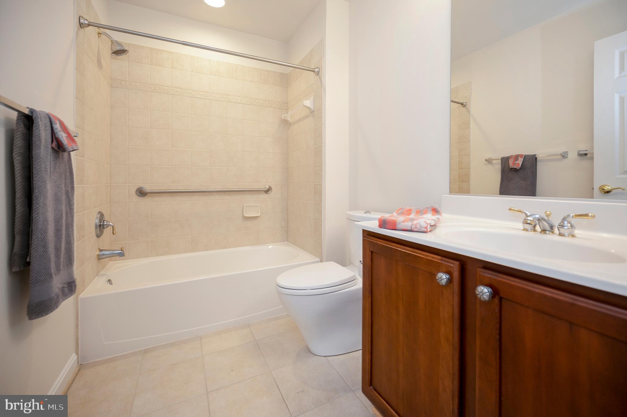 5702 W KESSLERS CROSSING