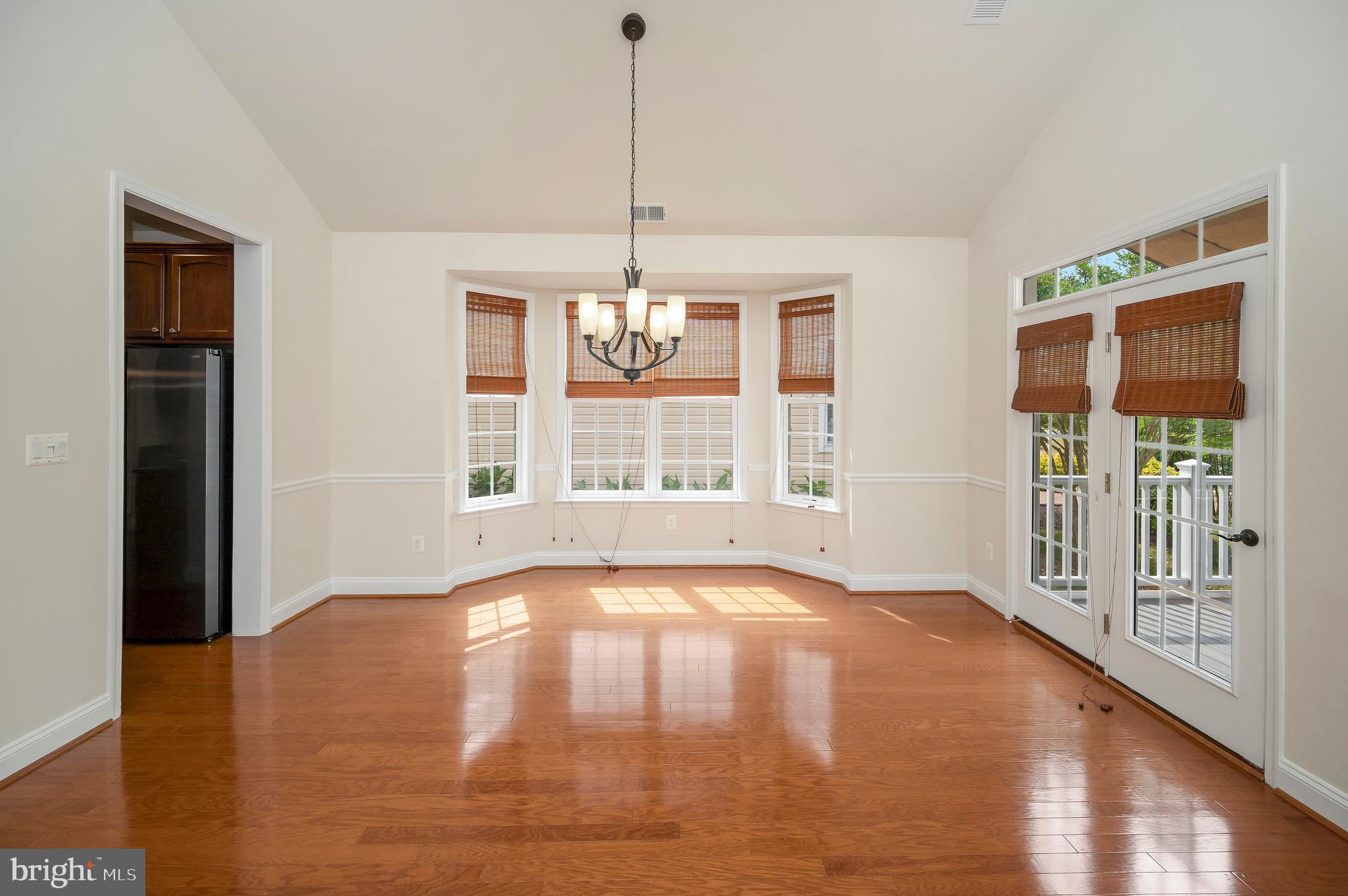 5702 W KESSLERS CROSSING