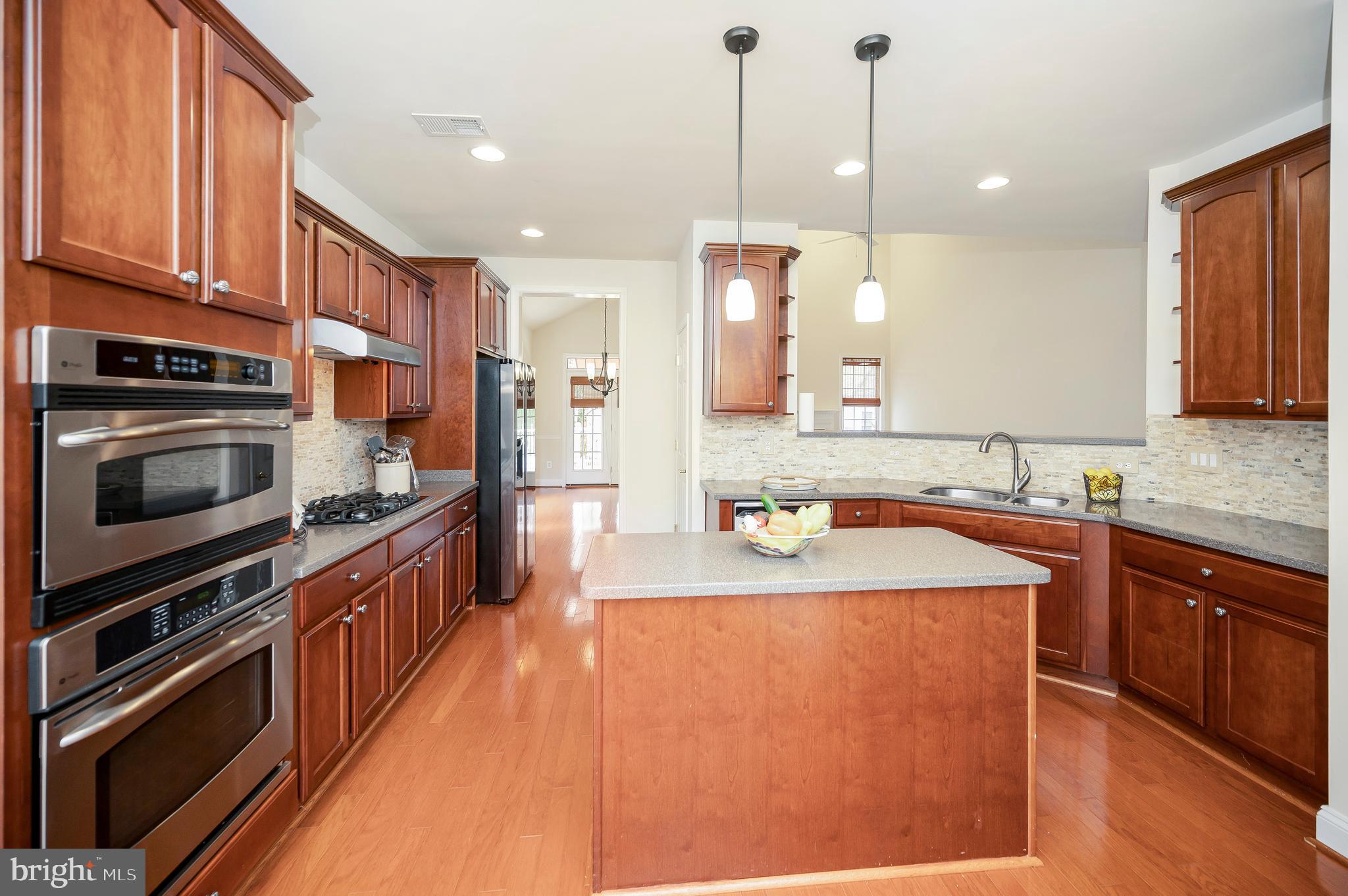 5702 W KESSLERS CROSSING