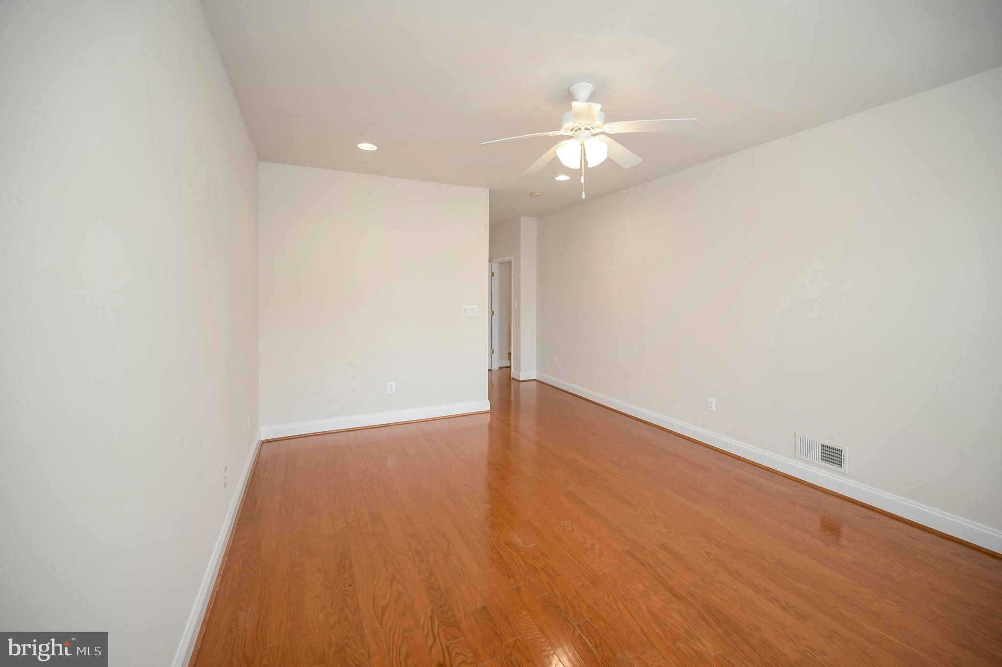 5702 W KESSLERS CROSSING