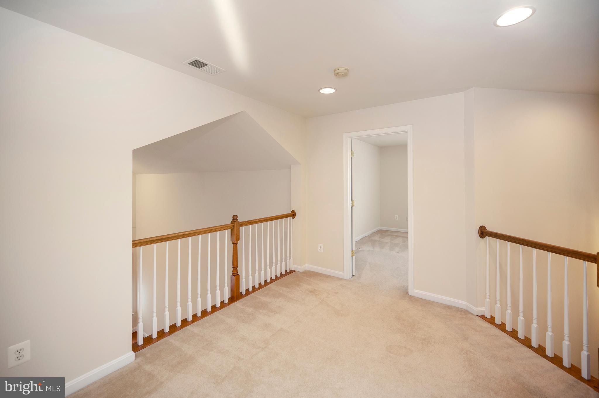 5702 W KESSLERS CROSSING