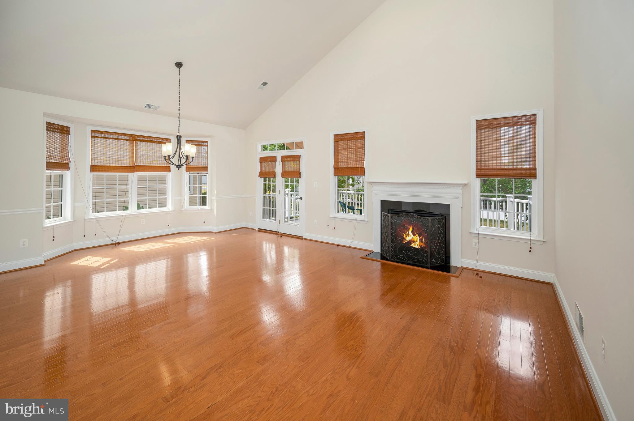 5702 W KESSLERS CROSSING