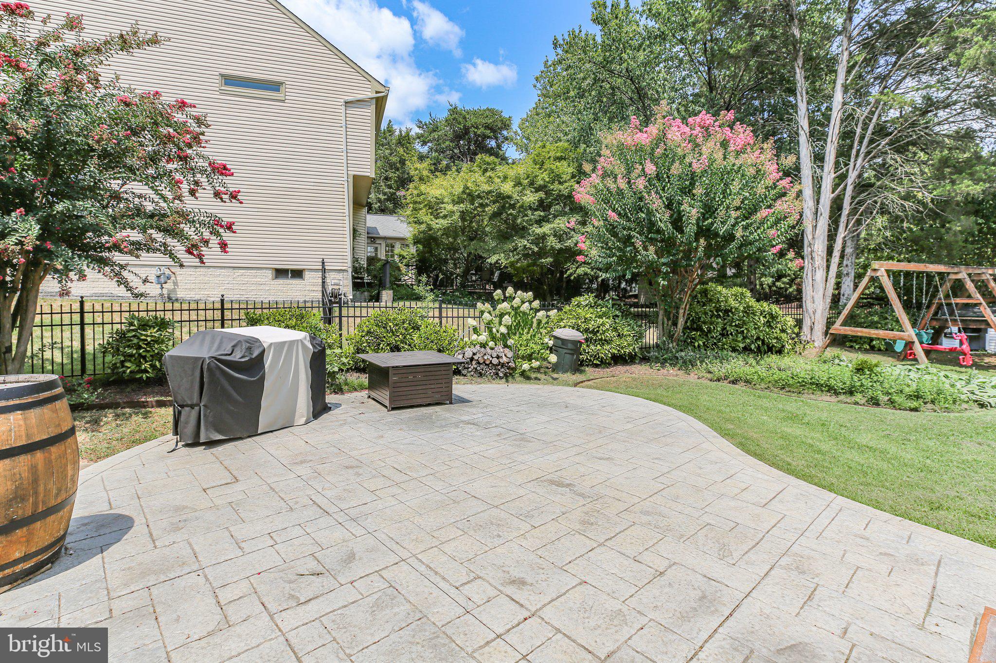 10401 AMHERST CIRCLE