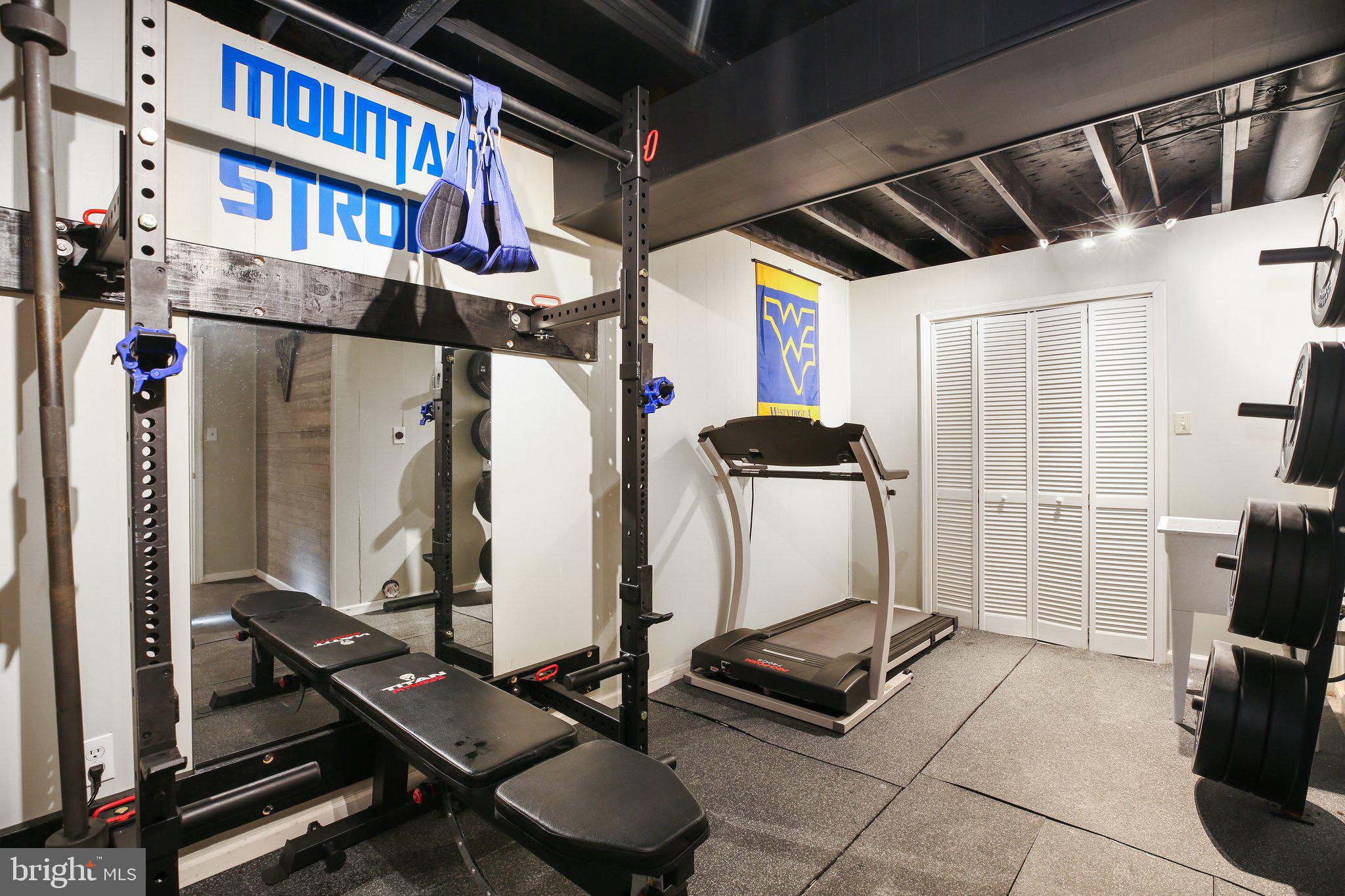 10401 AMHERST CIRCLE