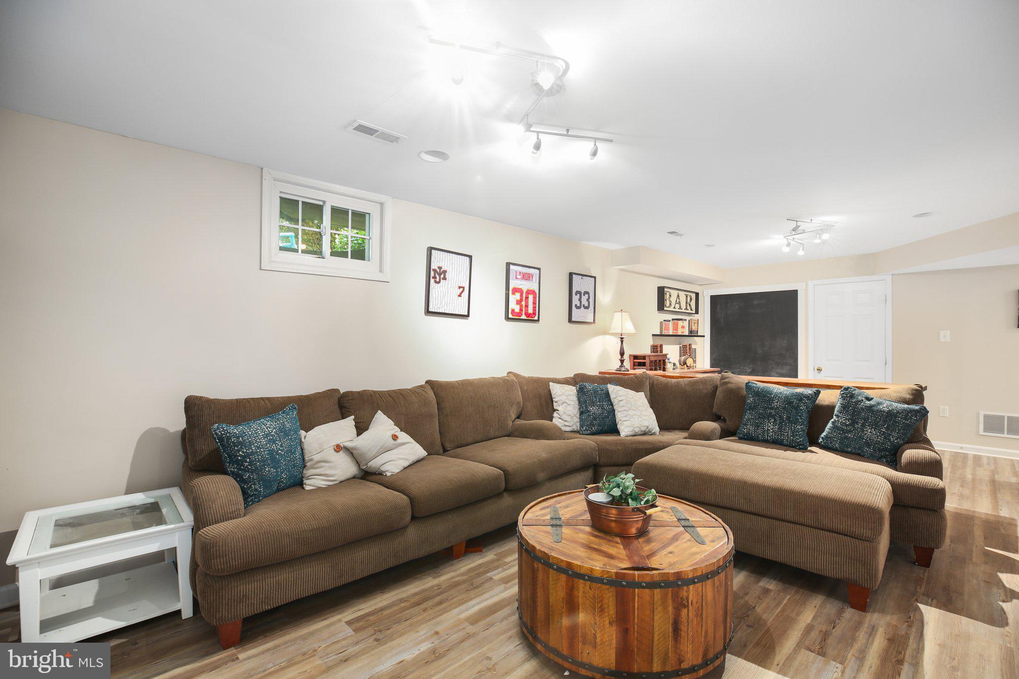 10401 AMHERST CIRCLE