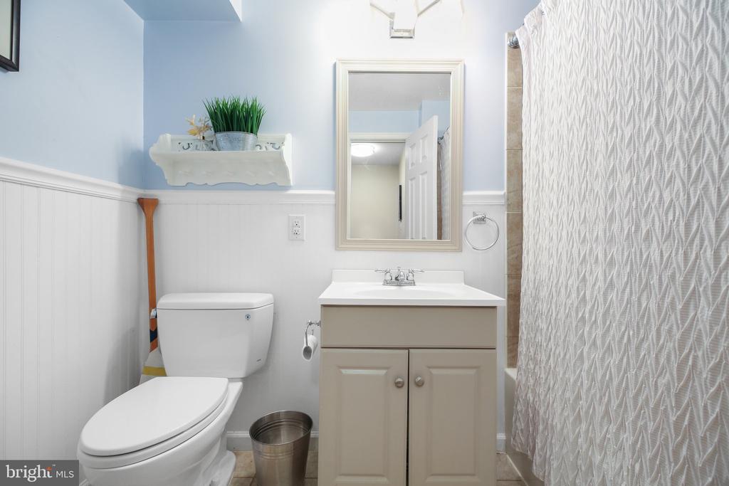 10401 AMHERST CIRCLE